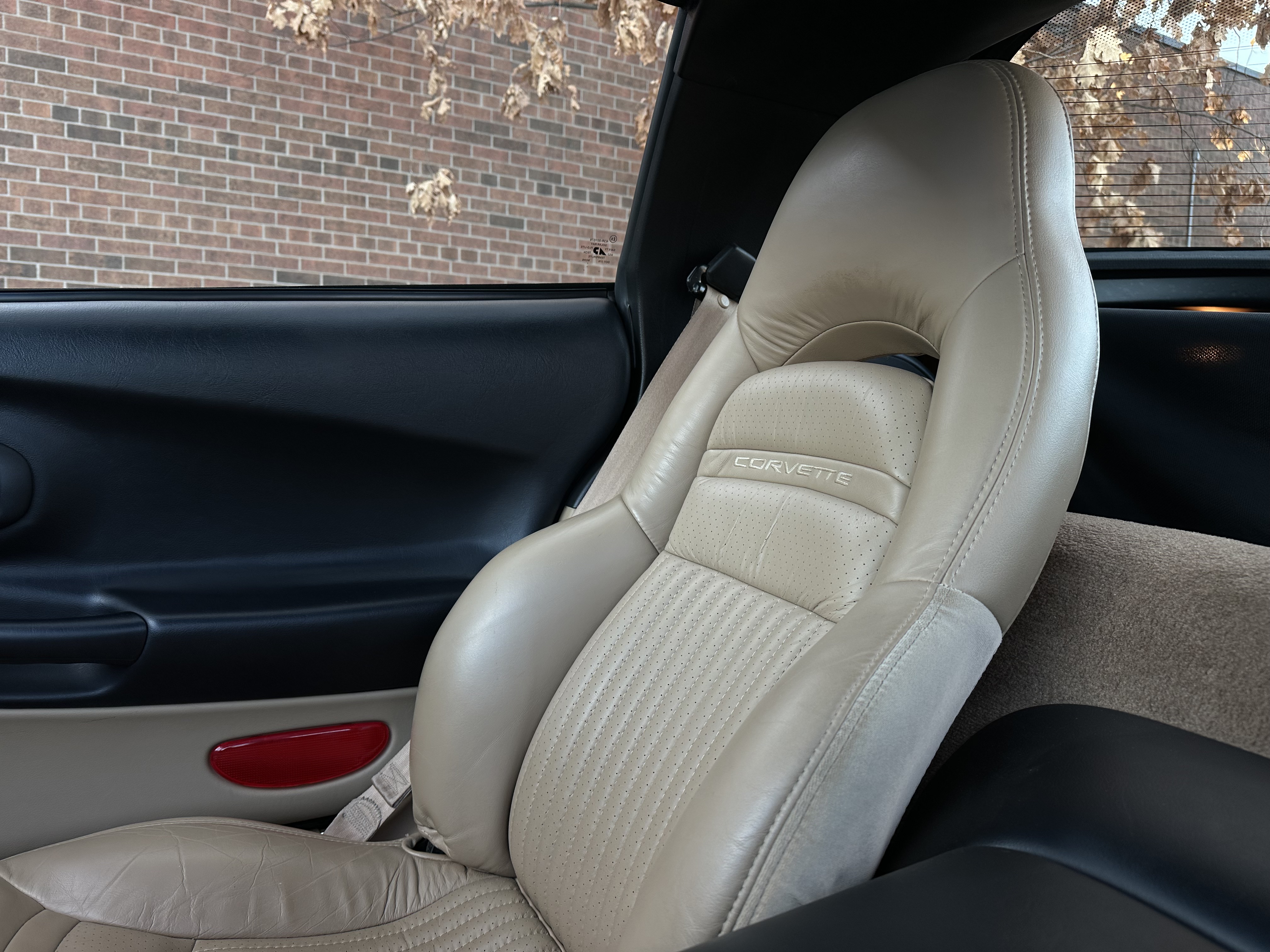 Chevrolet Corvette Coupe  — photo 55