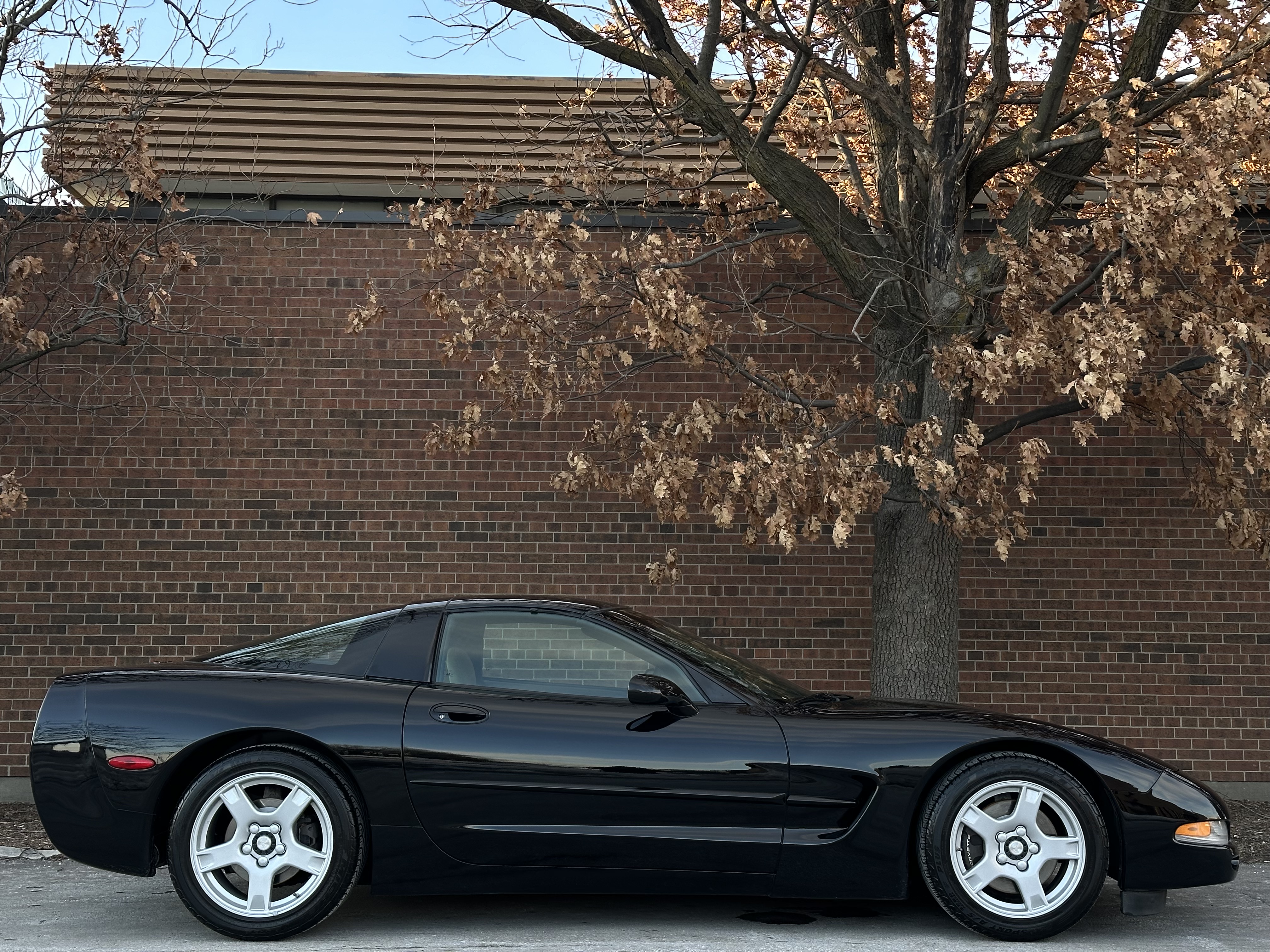 Chevrolet Corvette Coupe  — photo 75