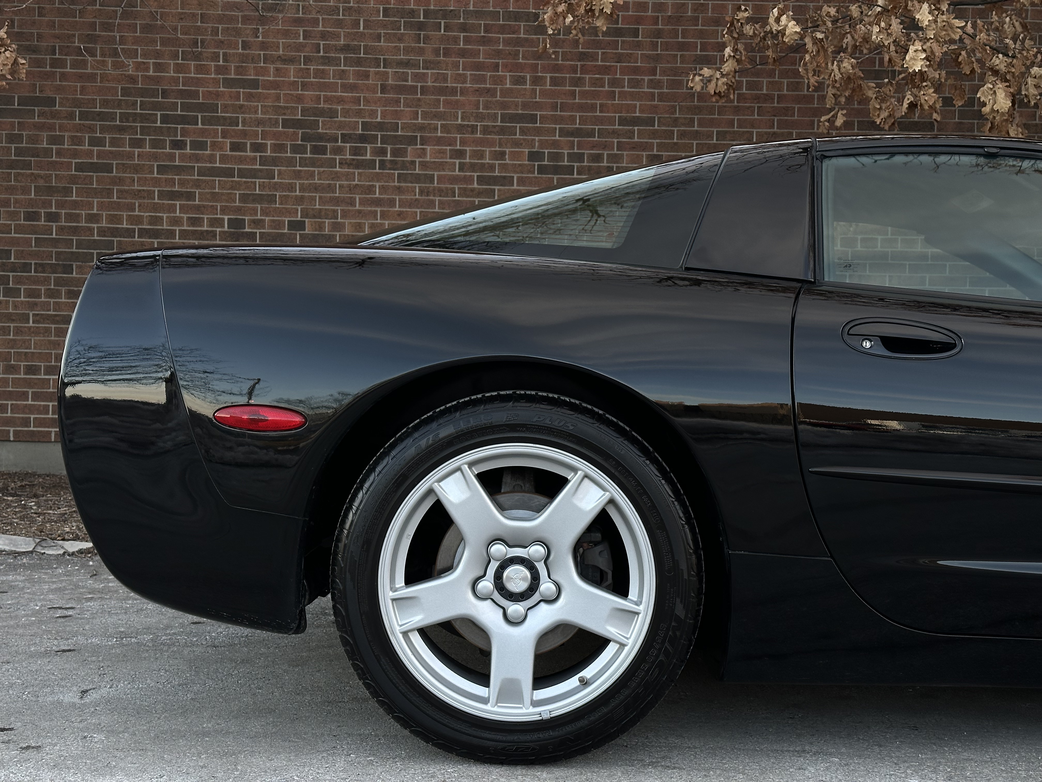 Chevrolet Corvette Coupe  — photo 76