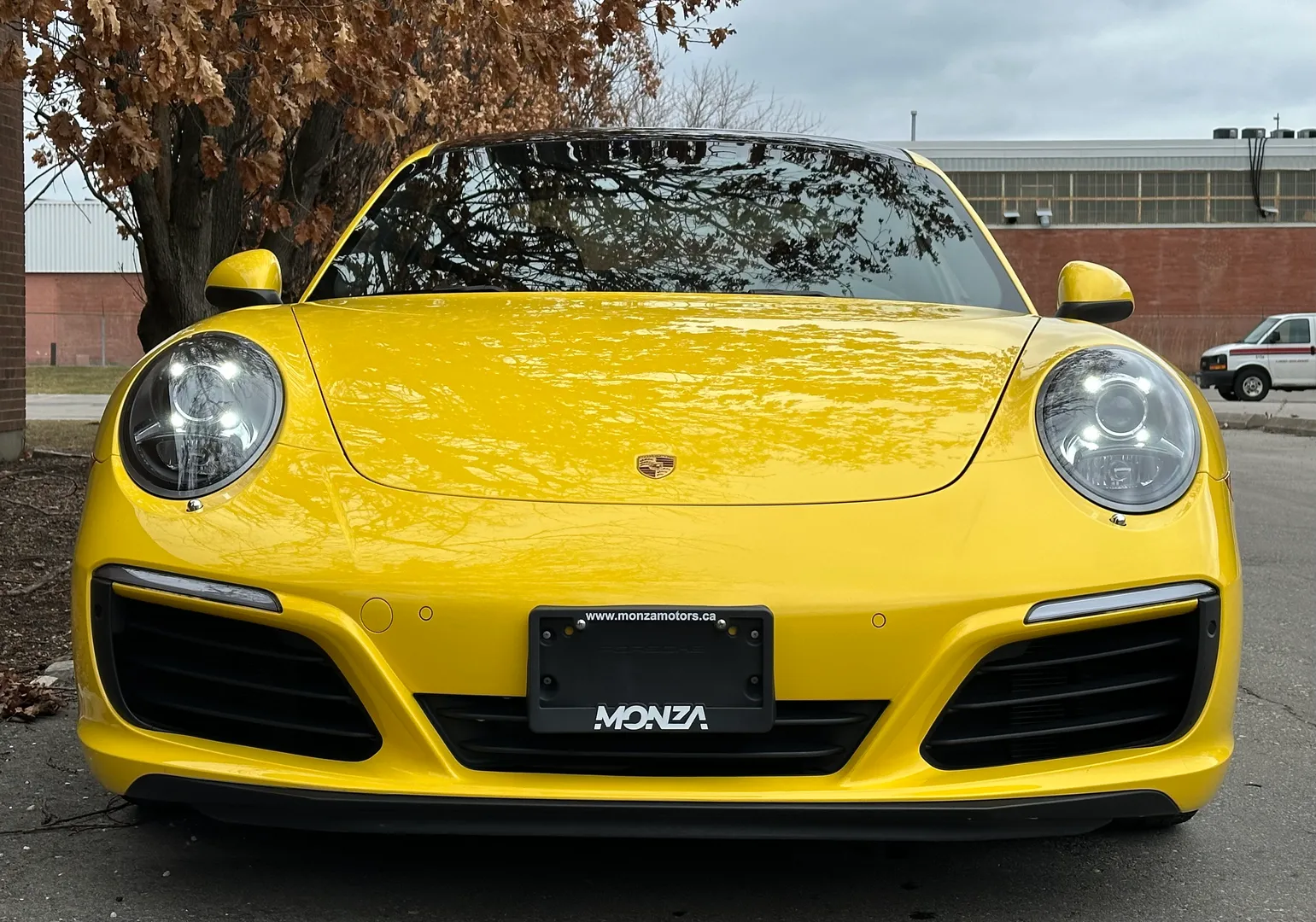 Porsche Carrera S  — photo 4