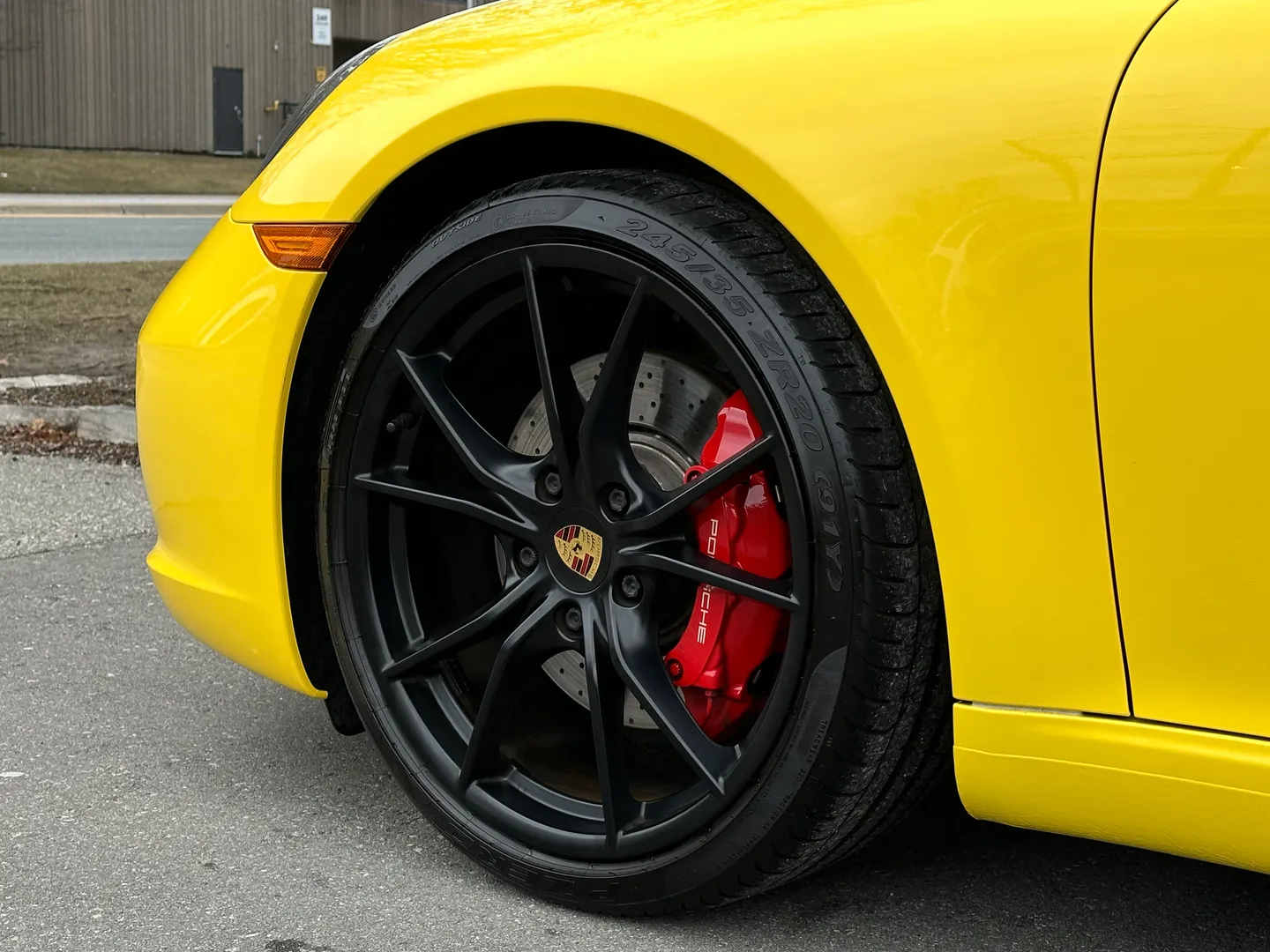 Porsche Carrera S  — photo 13