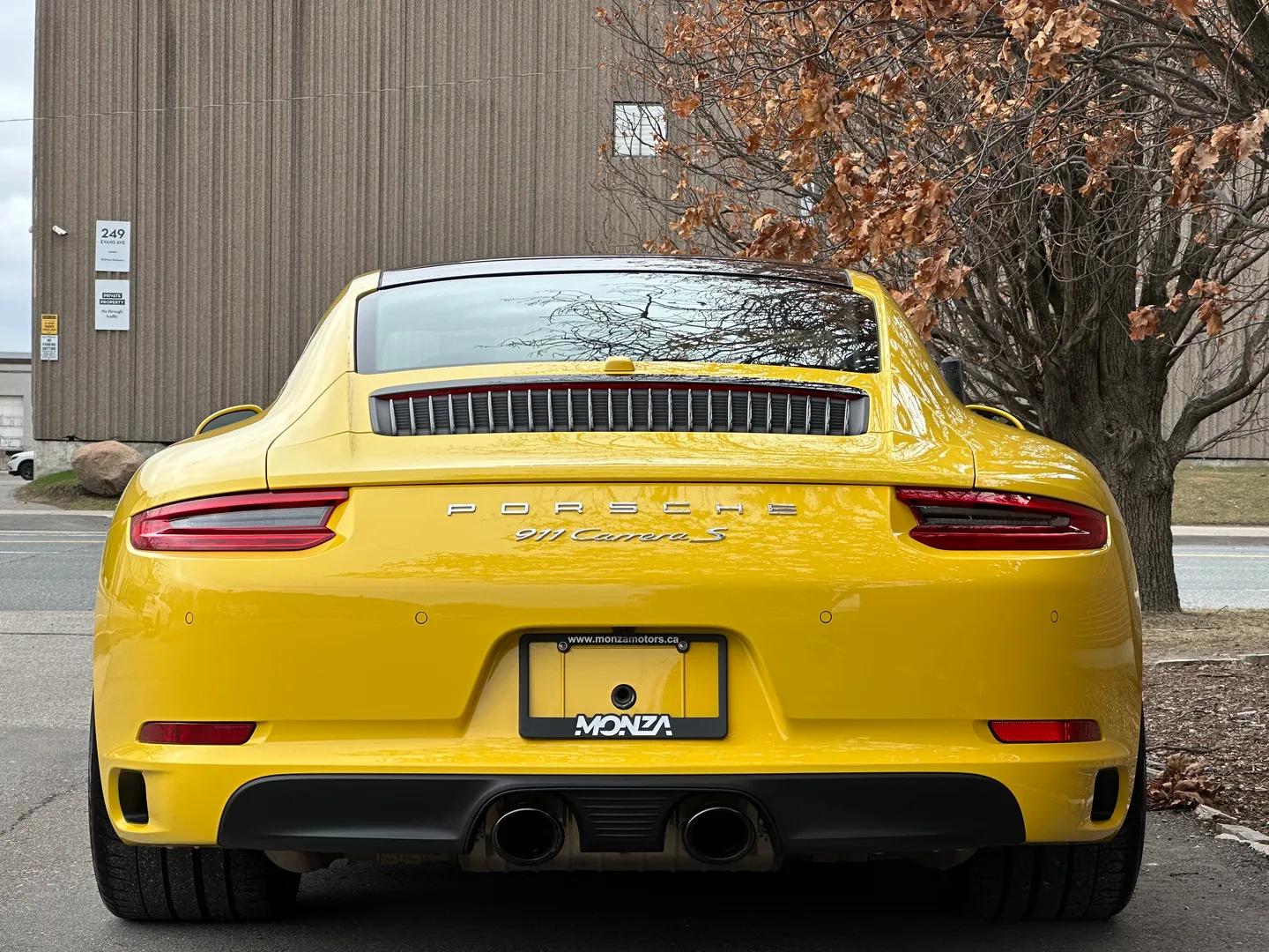 Porsche Carrera S  — photo 23
