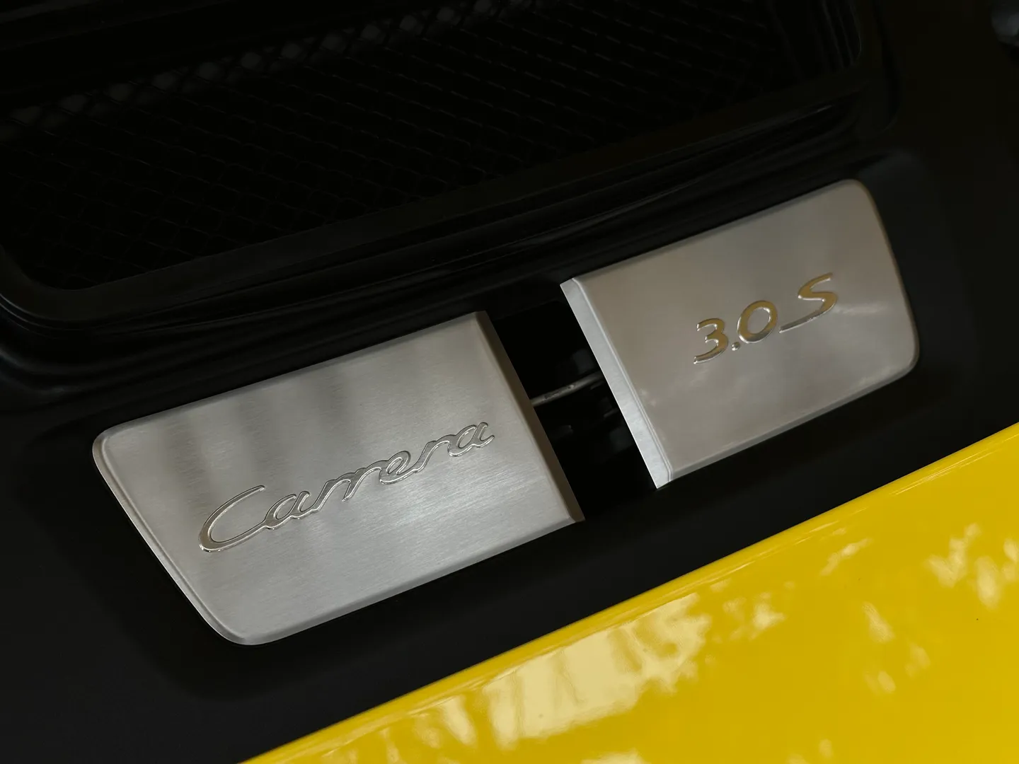 Porsche Carrera S  — photo 29
