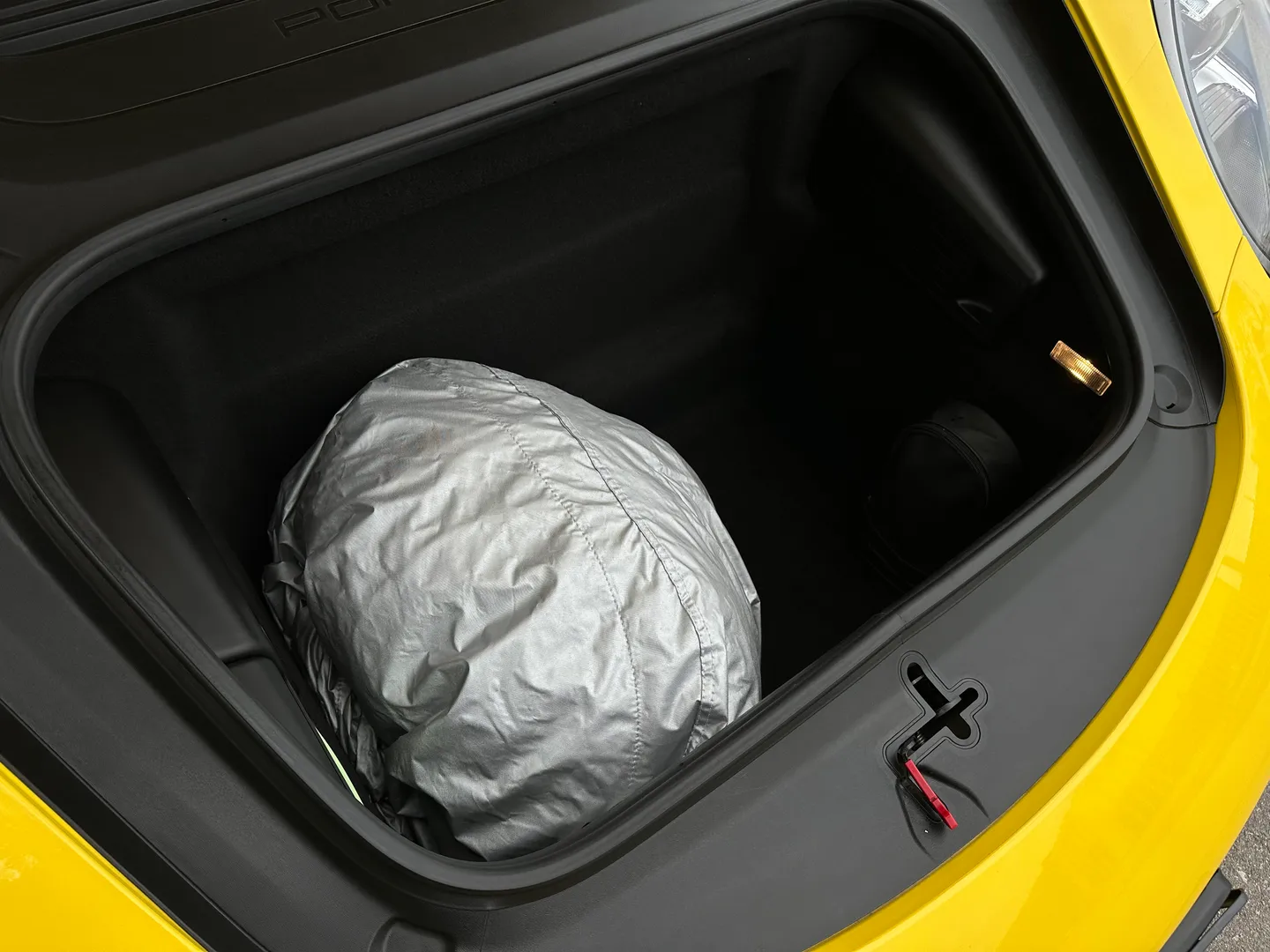 Porsche Carrera S  — photo 33