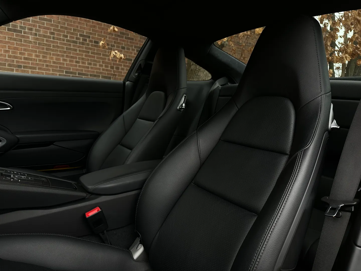 Porsche Carrera S  — photo 36