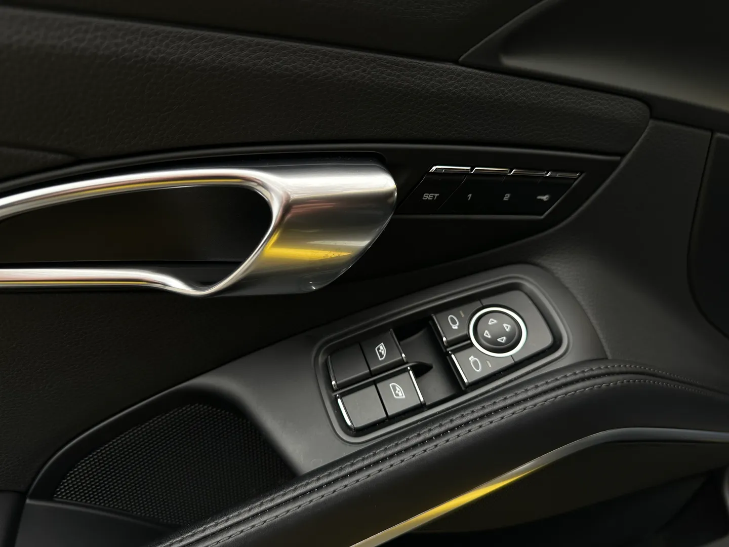Porsche Carrera S  — photo 42