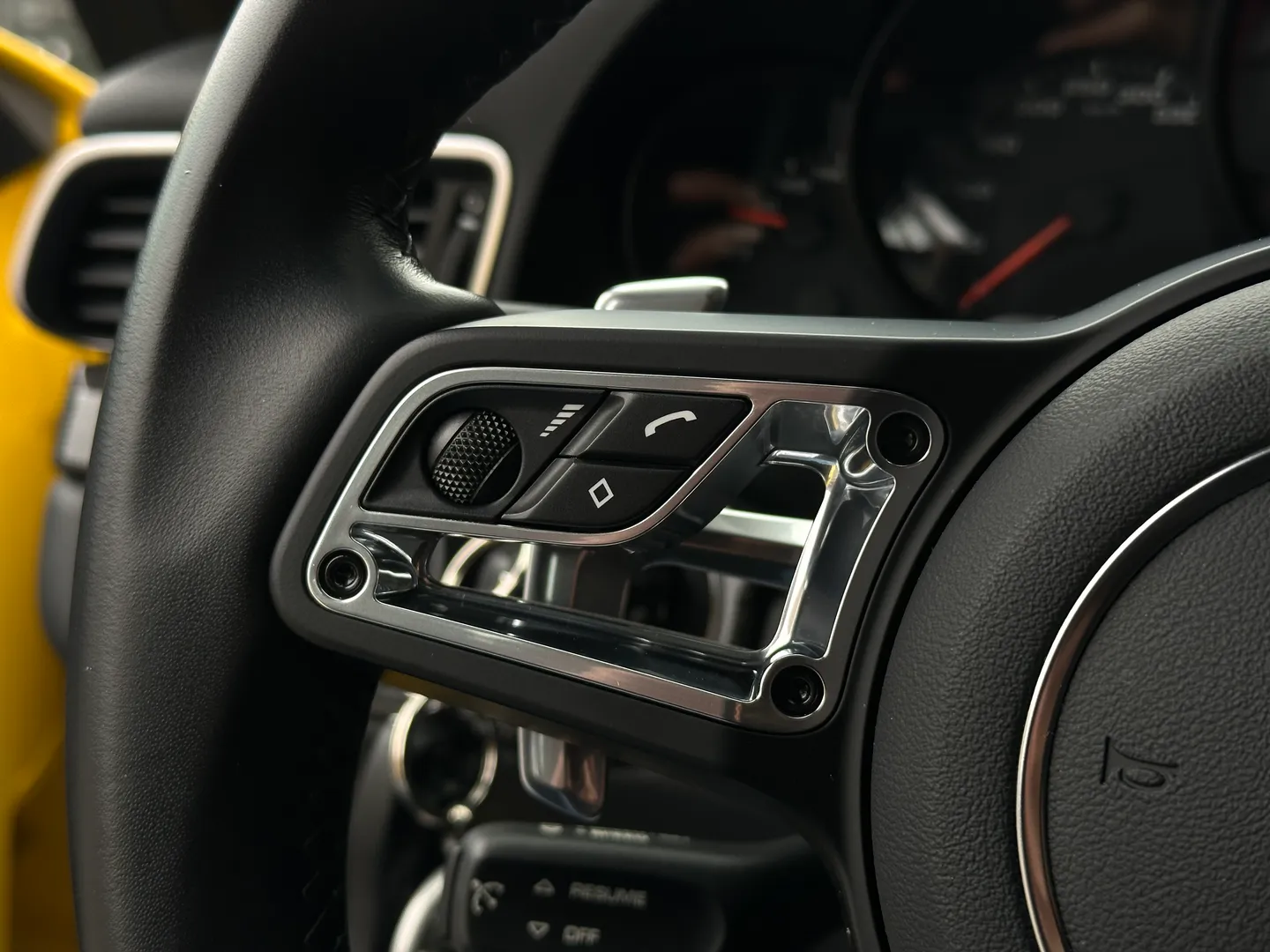 Porsche Carrera S  — photo 72