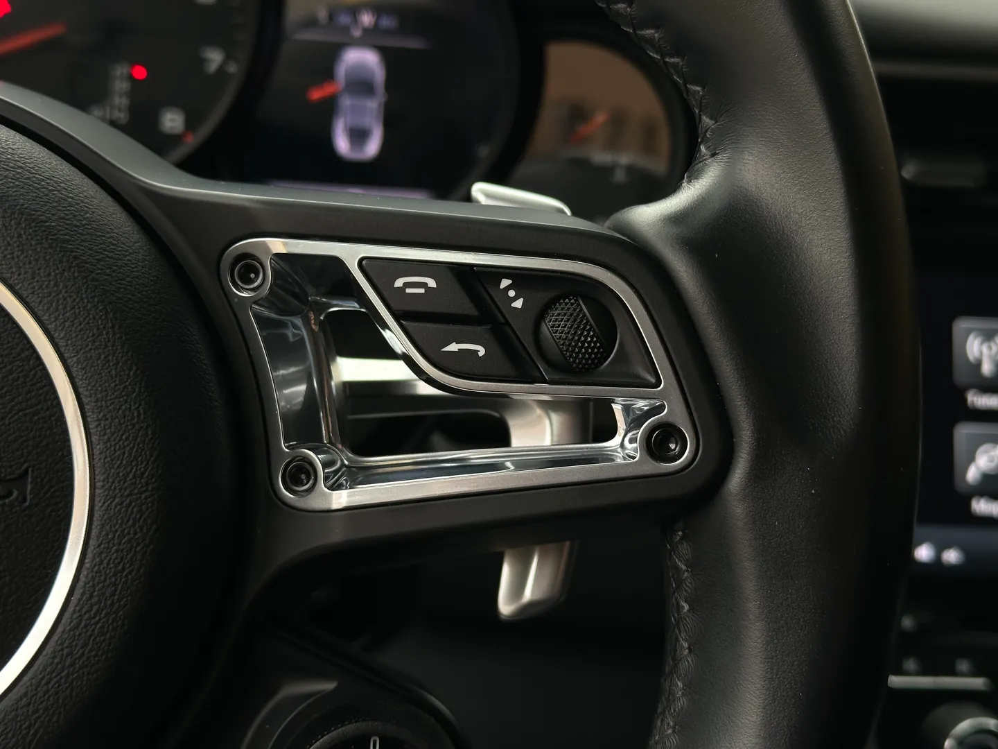 Porsche Carrera S  — photo 73