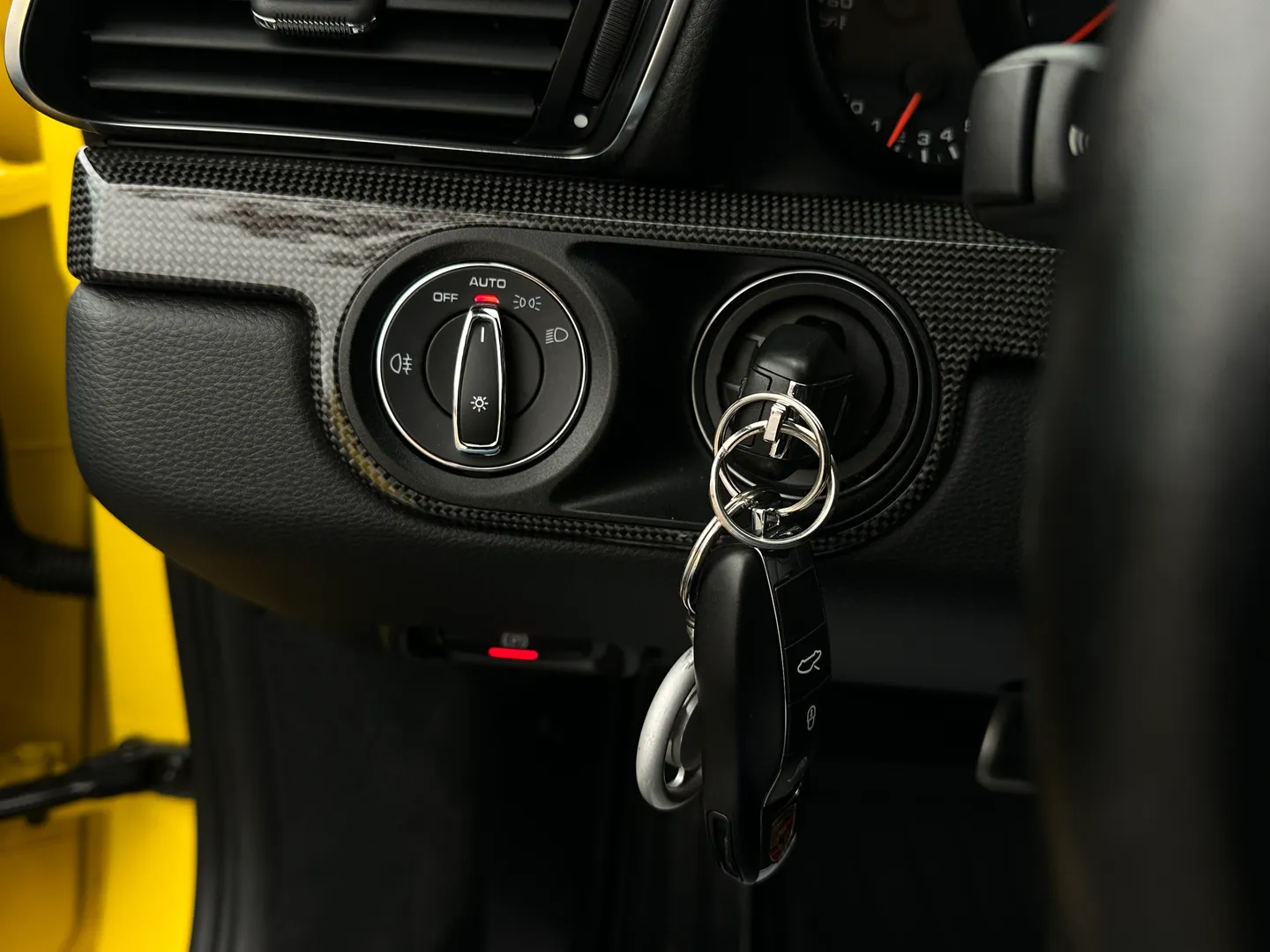 Porsche Carrera S  — photo 77