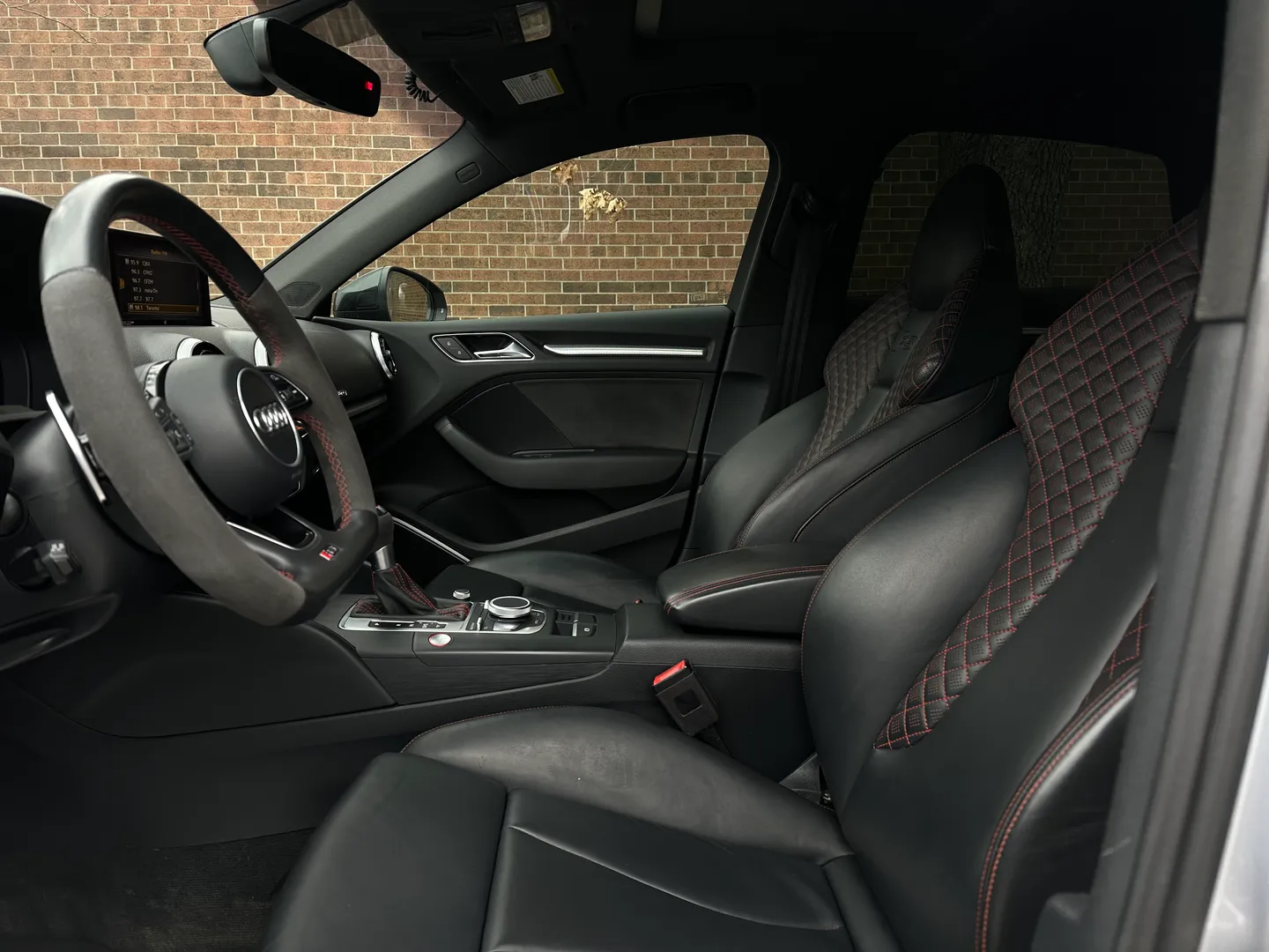 Audi RS3  — photo 33