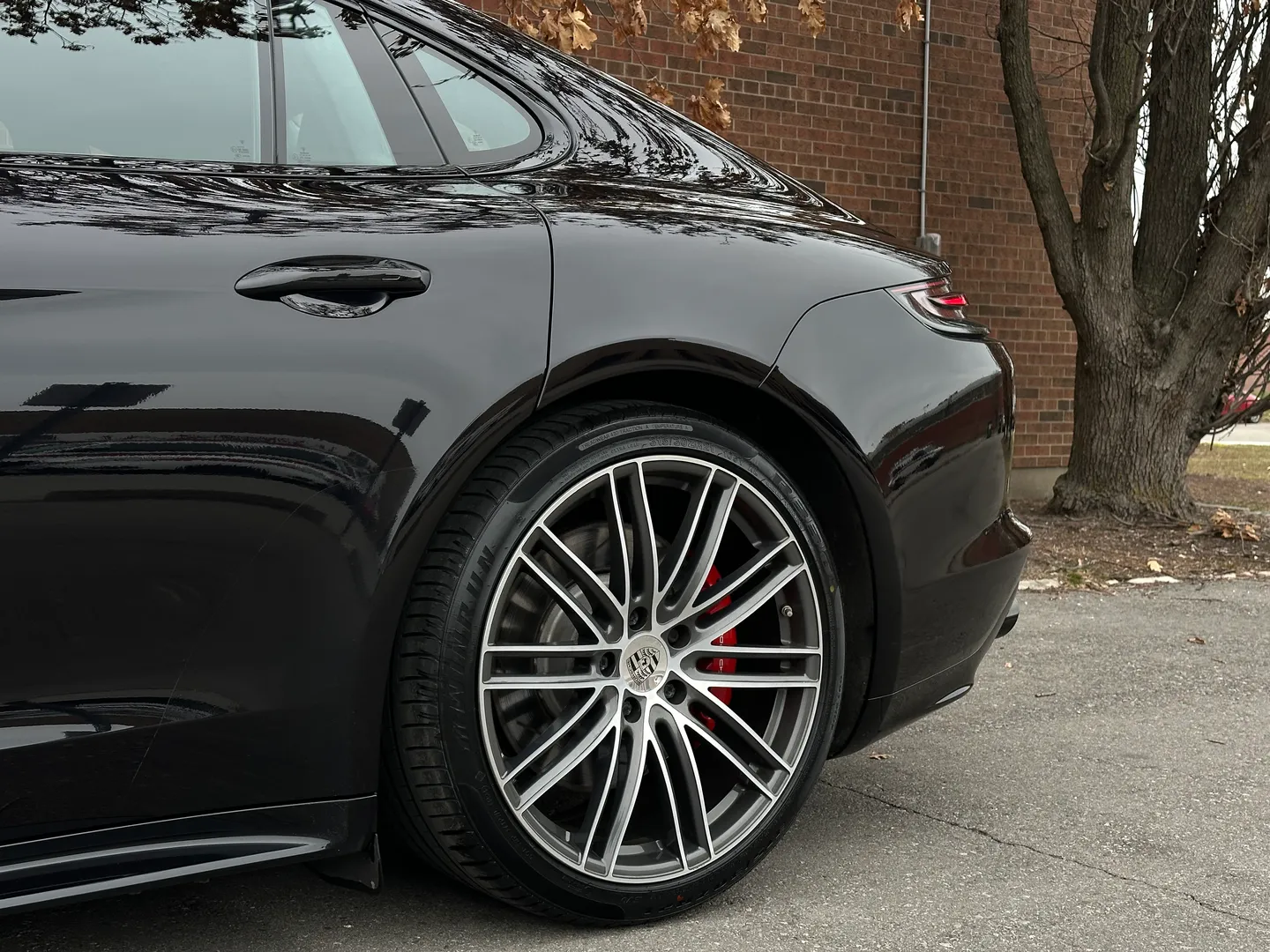 Porsche Panamera Turbo — photo 14