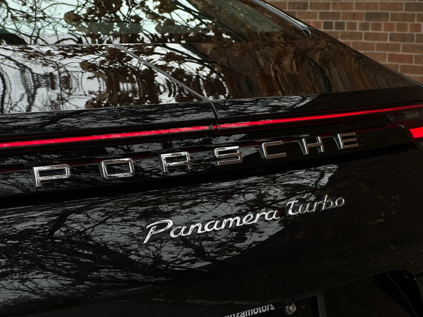 Porsche Panamera Turbo — photo 25