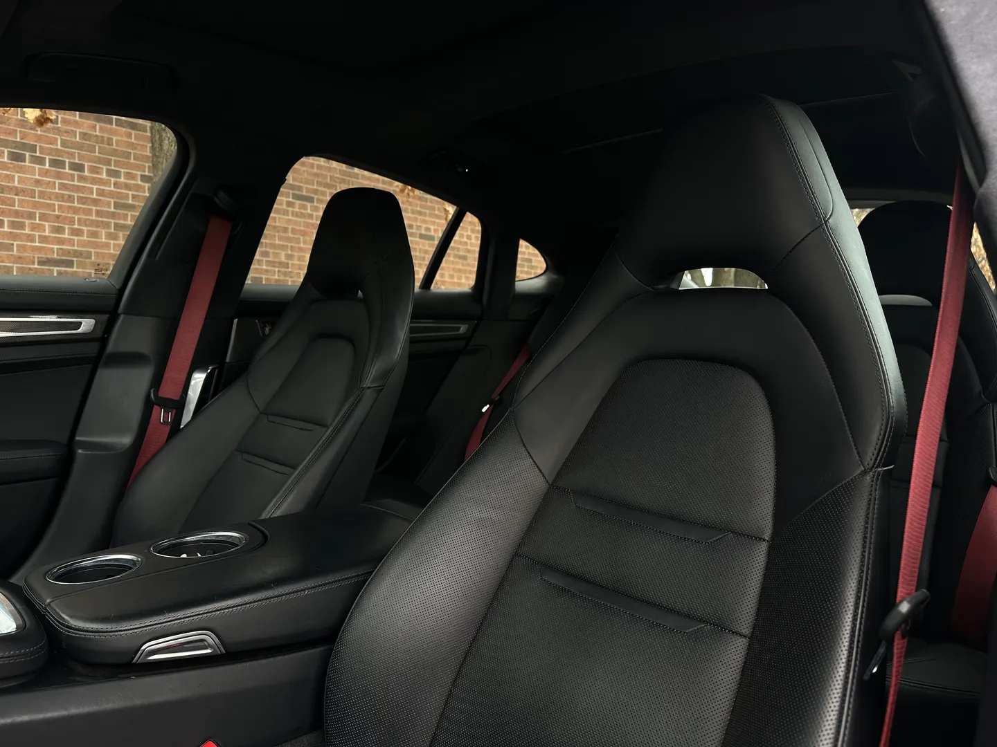Porsche Panamera Turbo — photo 36