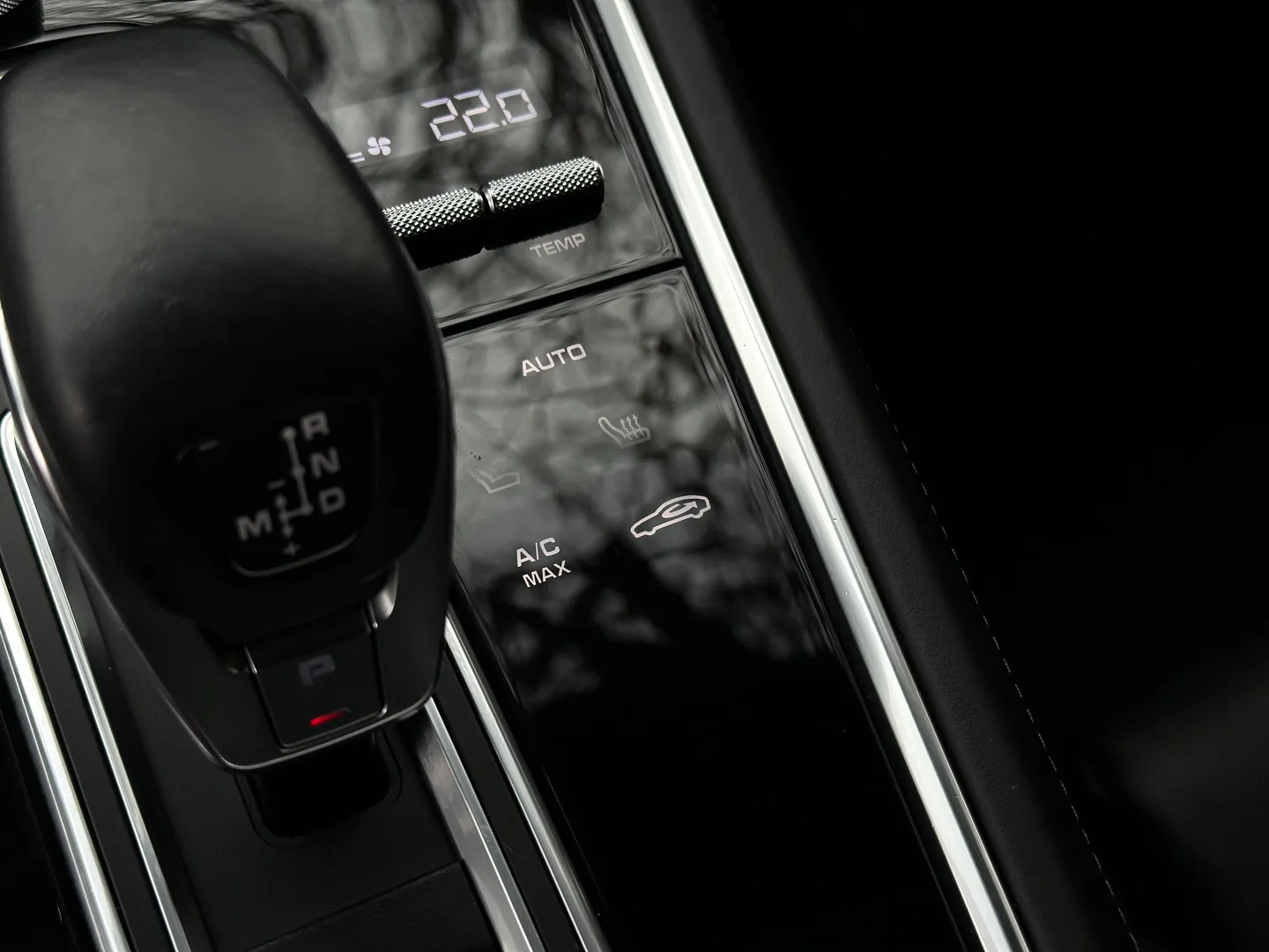 Porsche Panamera Turbo — photo 50