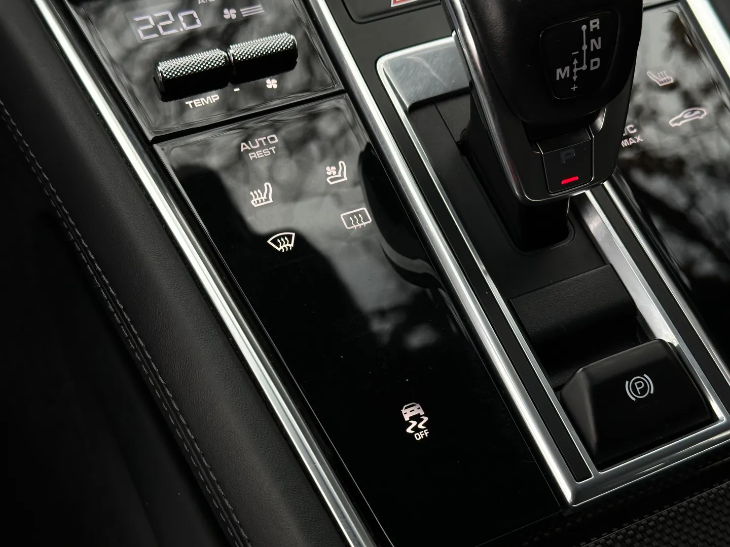 Porsche Panamera Turbo — photo 49