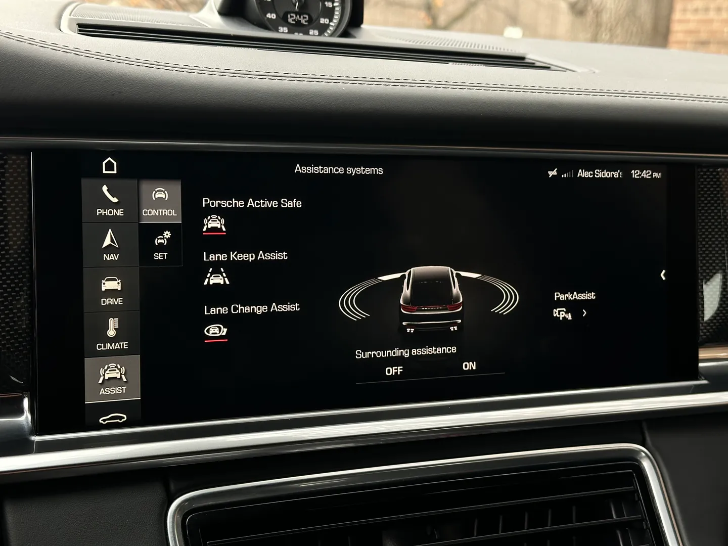 Porsche Panamera Turbo — photo 59