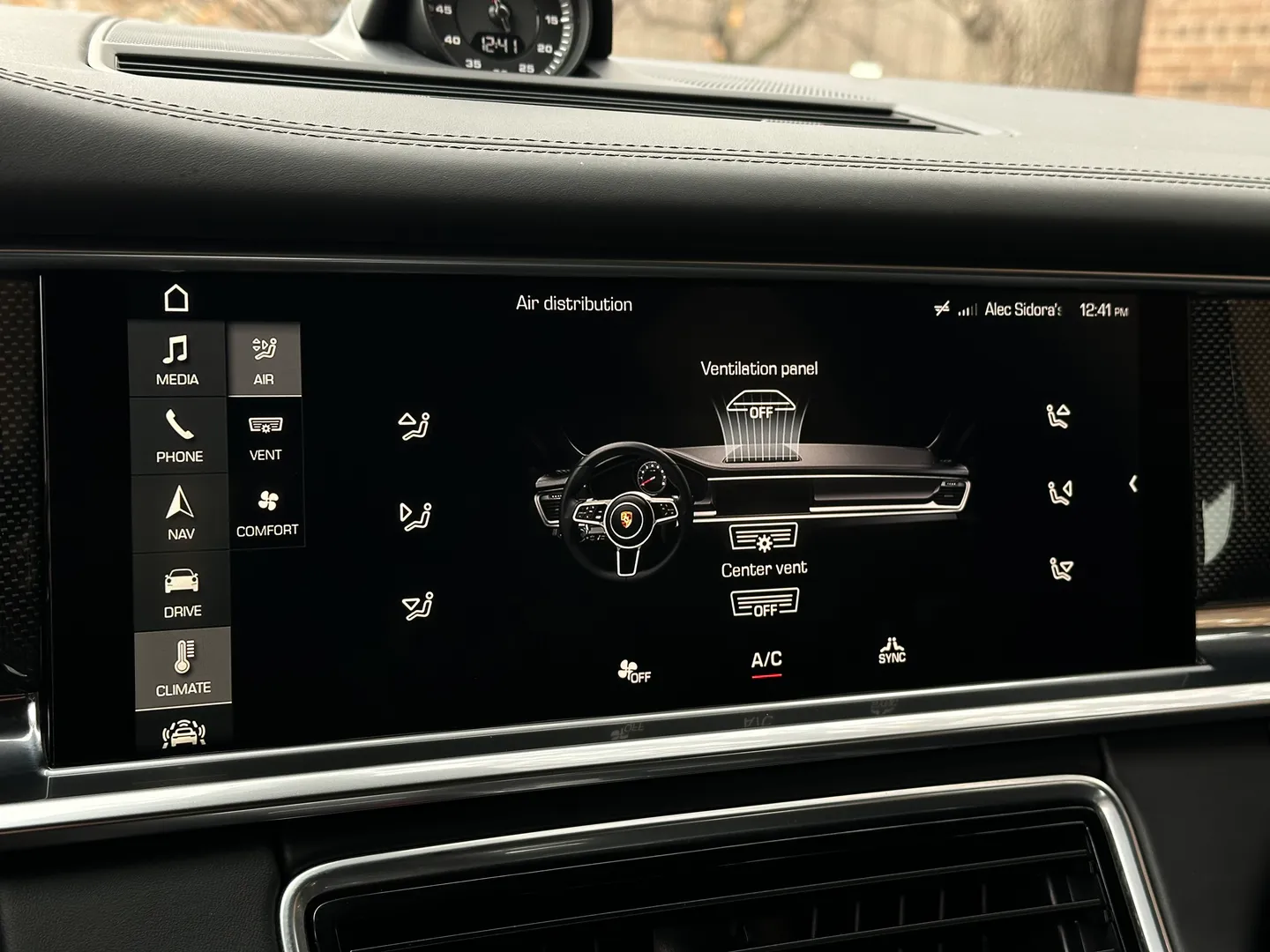Porsche Panamera Turbo — photo 58