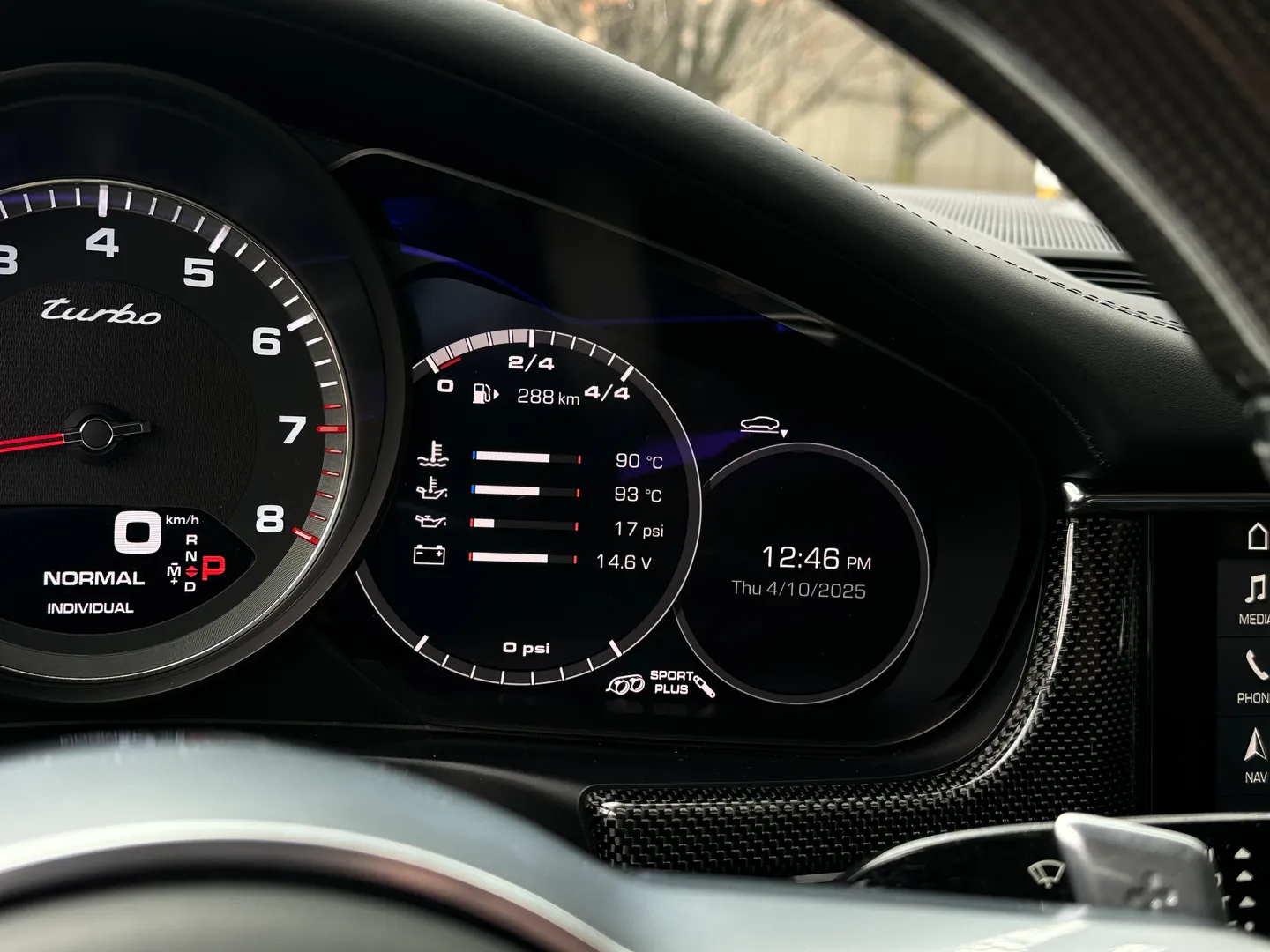 Porsche Panamera Turbo — photo 82