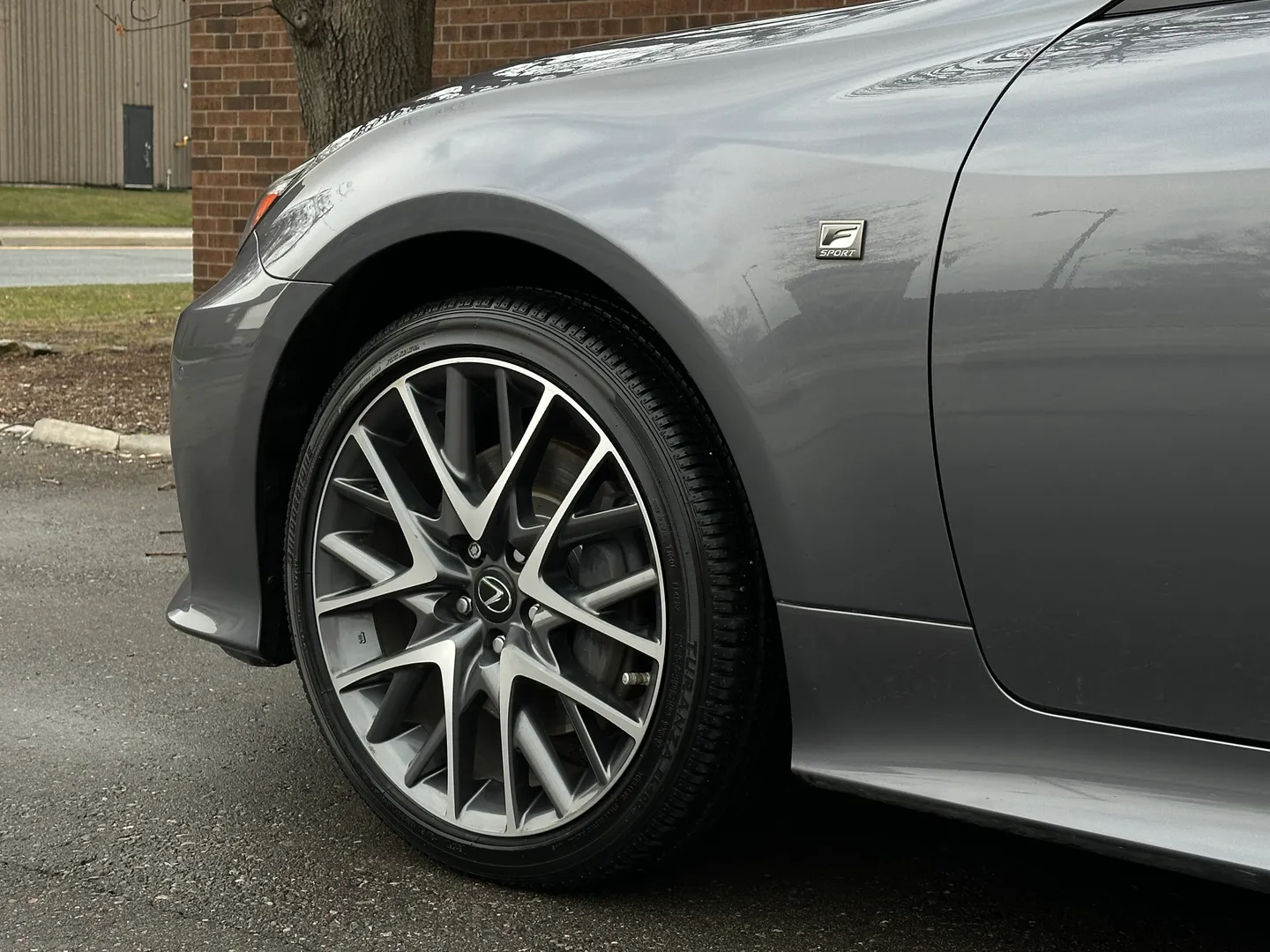 Lexus RC 350 F Sport AWD — photo 11