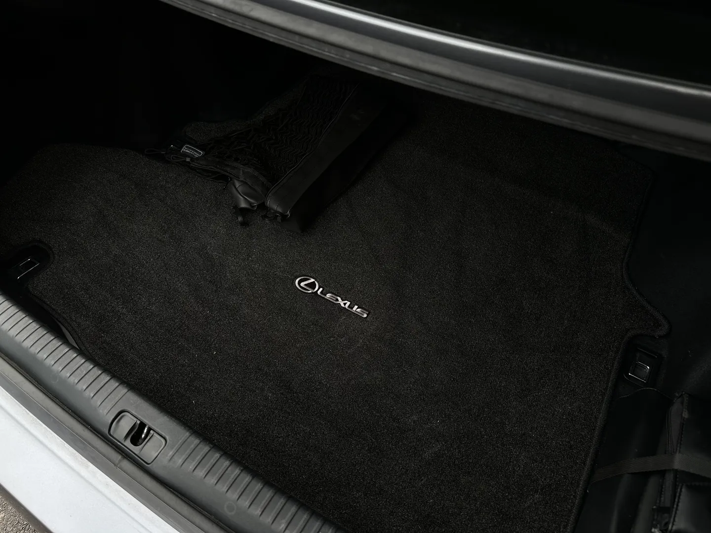 Lexus RC 350 F Sport AWD — photo 27