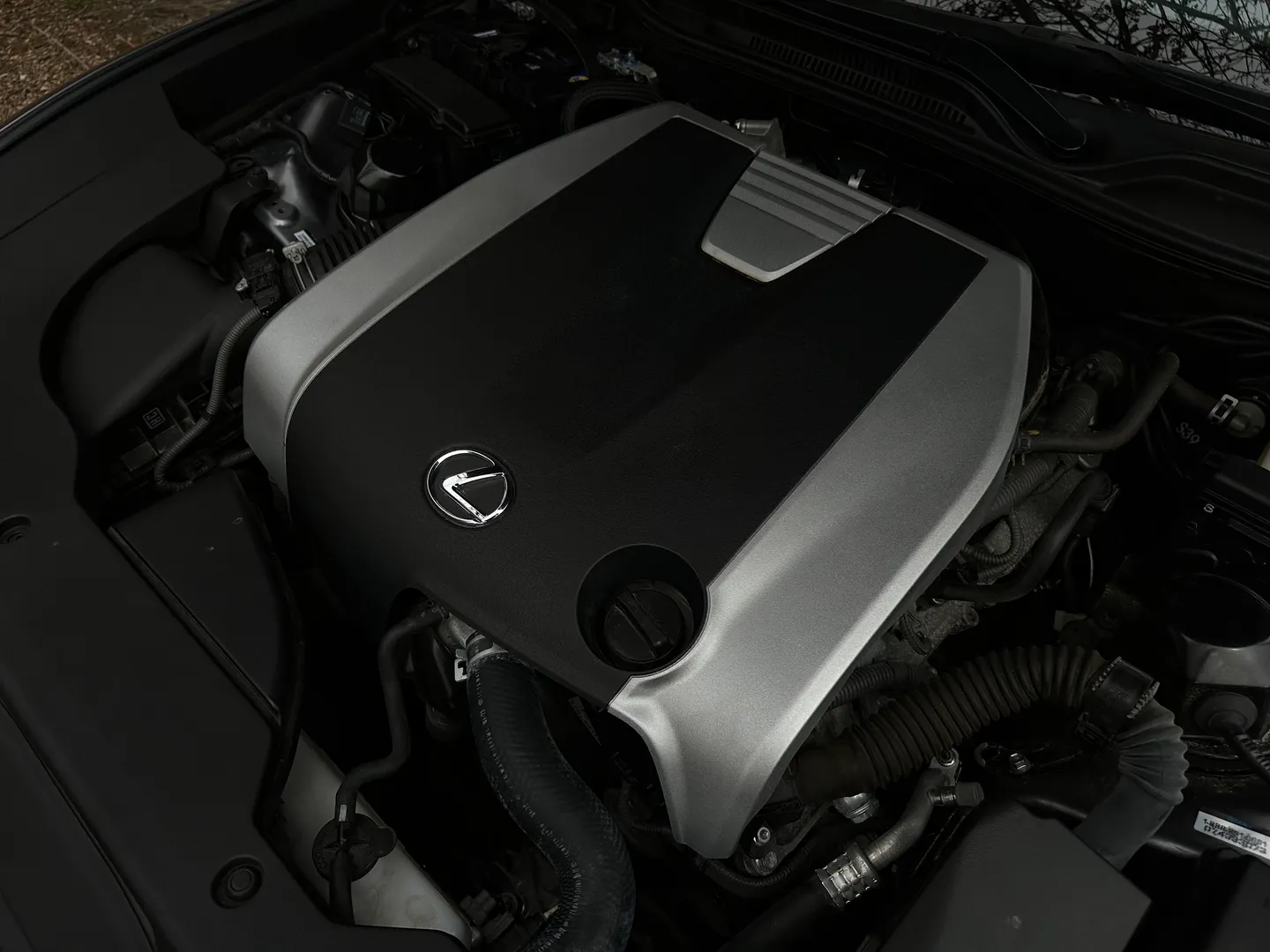 Lexus RC 350 F Sport AWD — photo 32