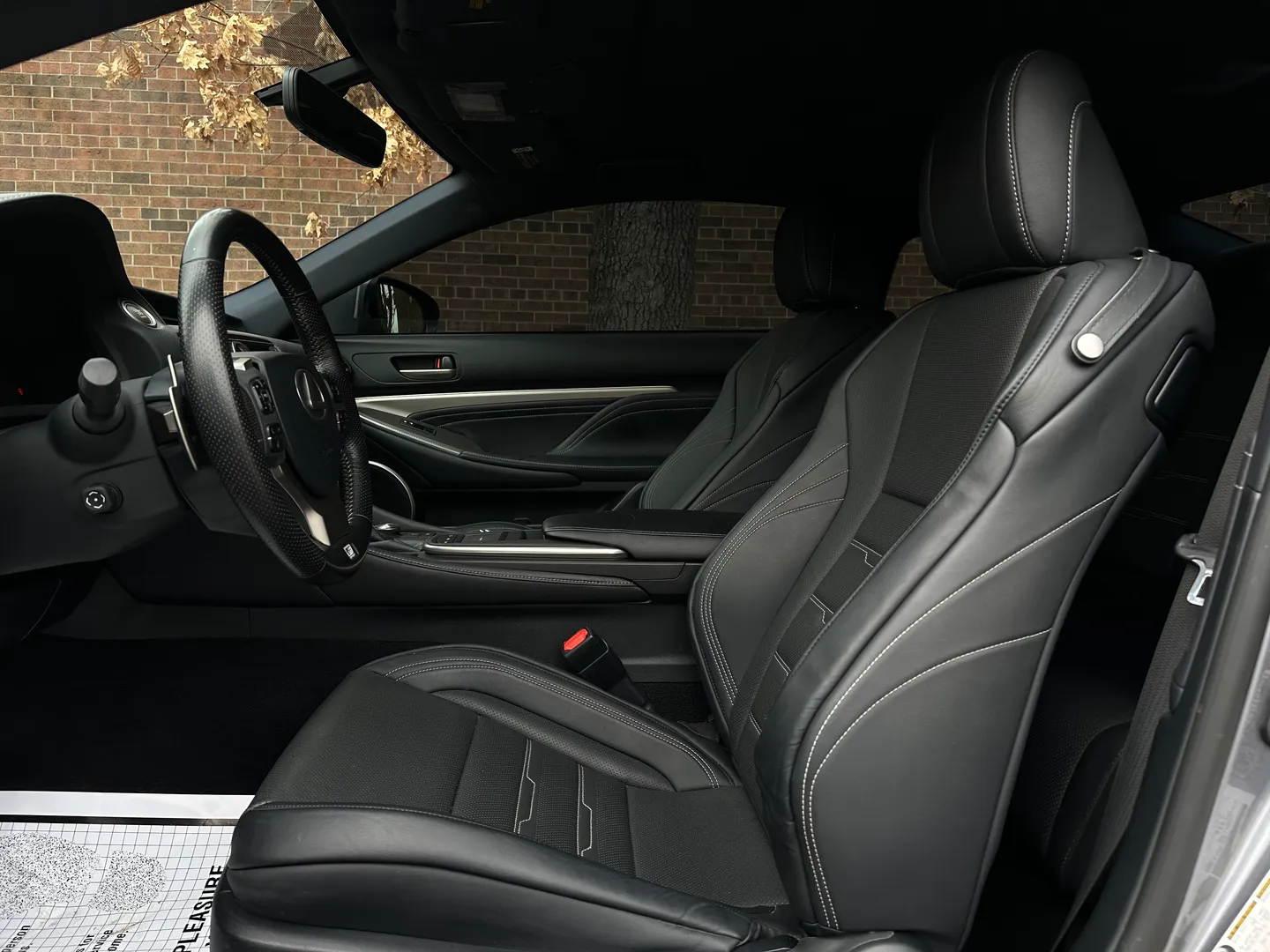 Lexus RC 350 F Sport AWD — photo 34