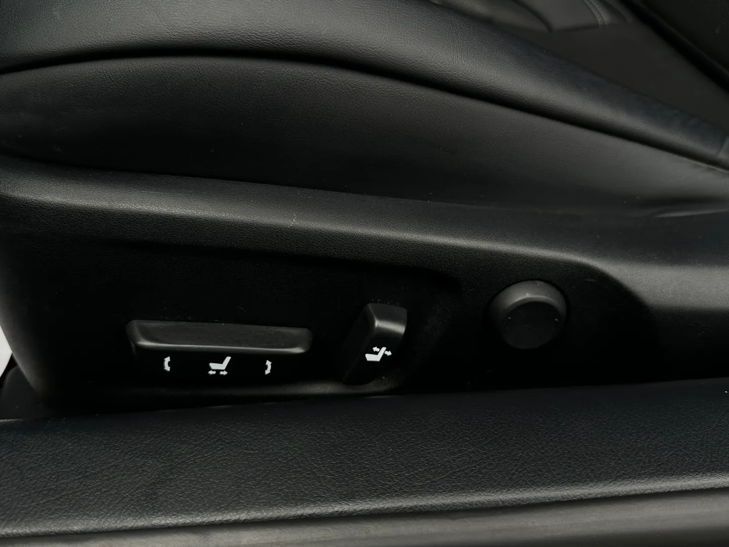 Lexus RC 350 F Sport AWD — photo 37