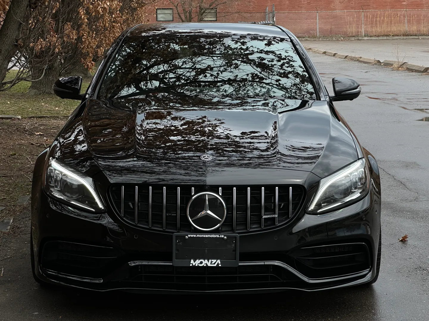 Mercedes Benz C63 S AMG Sedan — photo 3