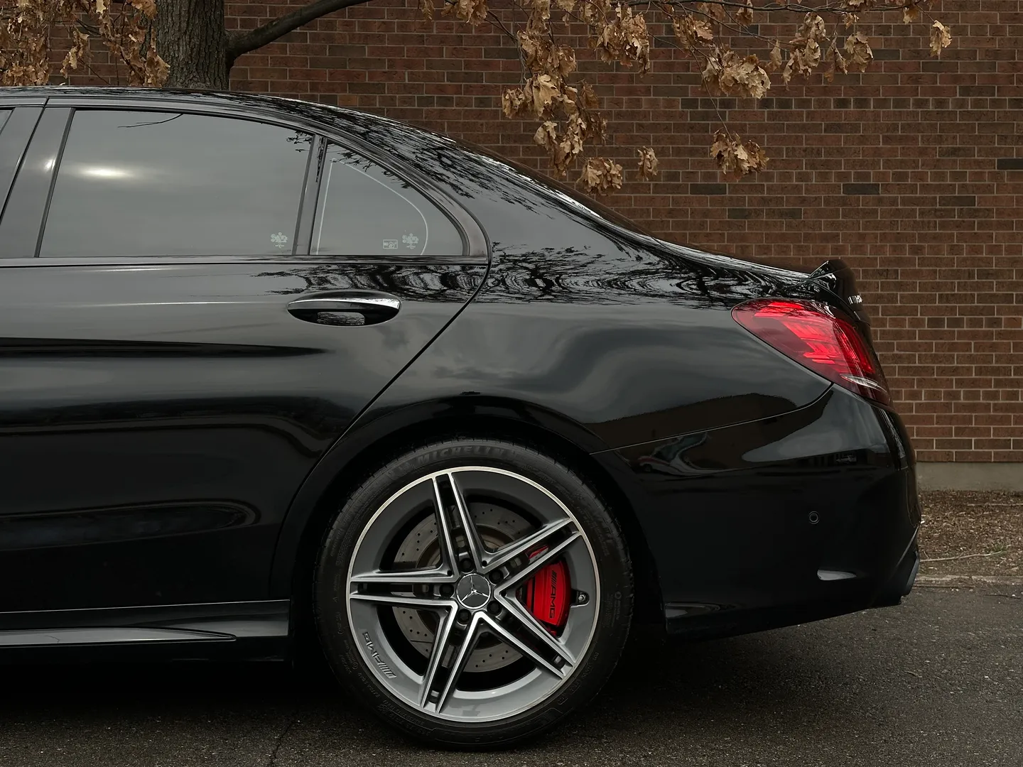Mercedes Benz C63 S AMG Sedan — photo 12