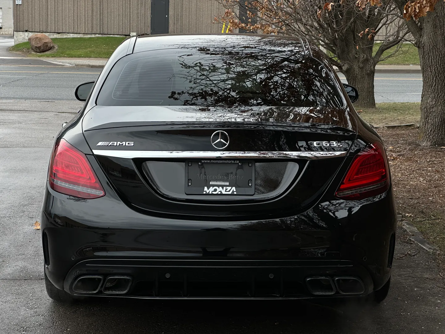 Mercedes Benz C63 S AMG Sedan — photo 20