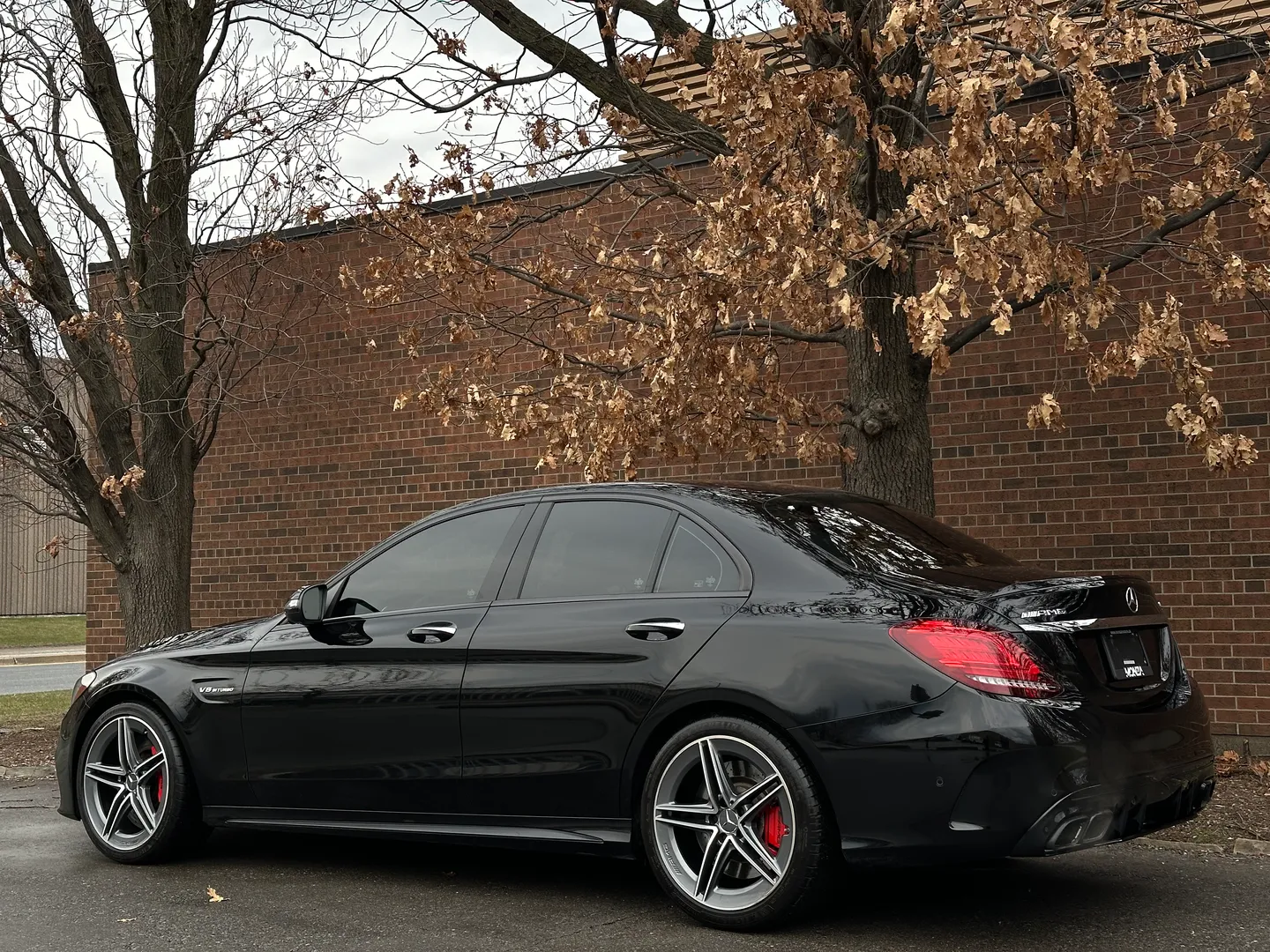 Mercedes Benz C63 S AMG Sedan — photo 18