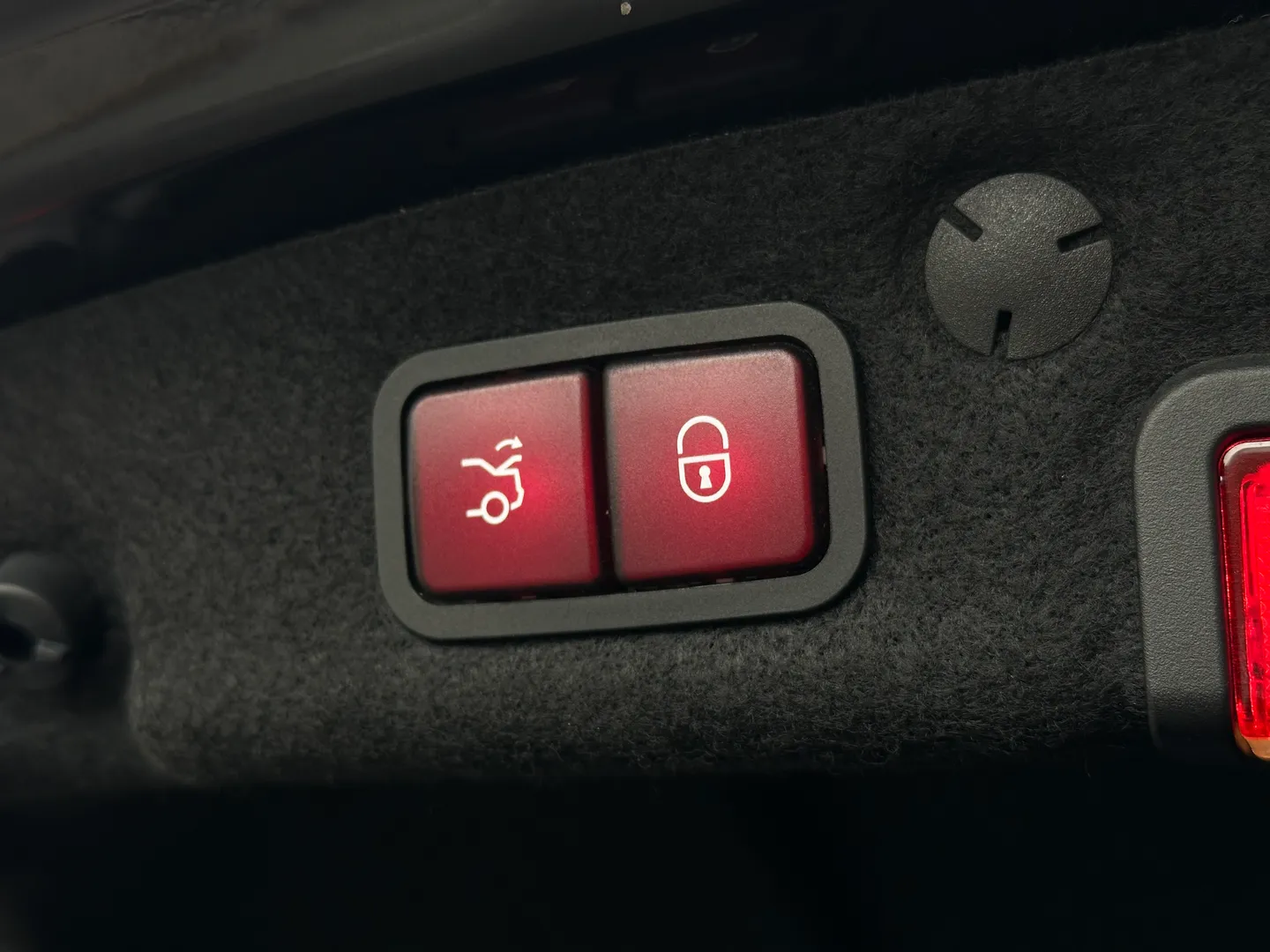 Mercedes Benz C63 S AMG Sedan — photo 28
