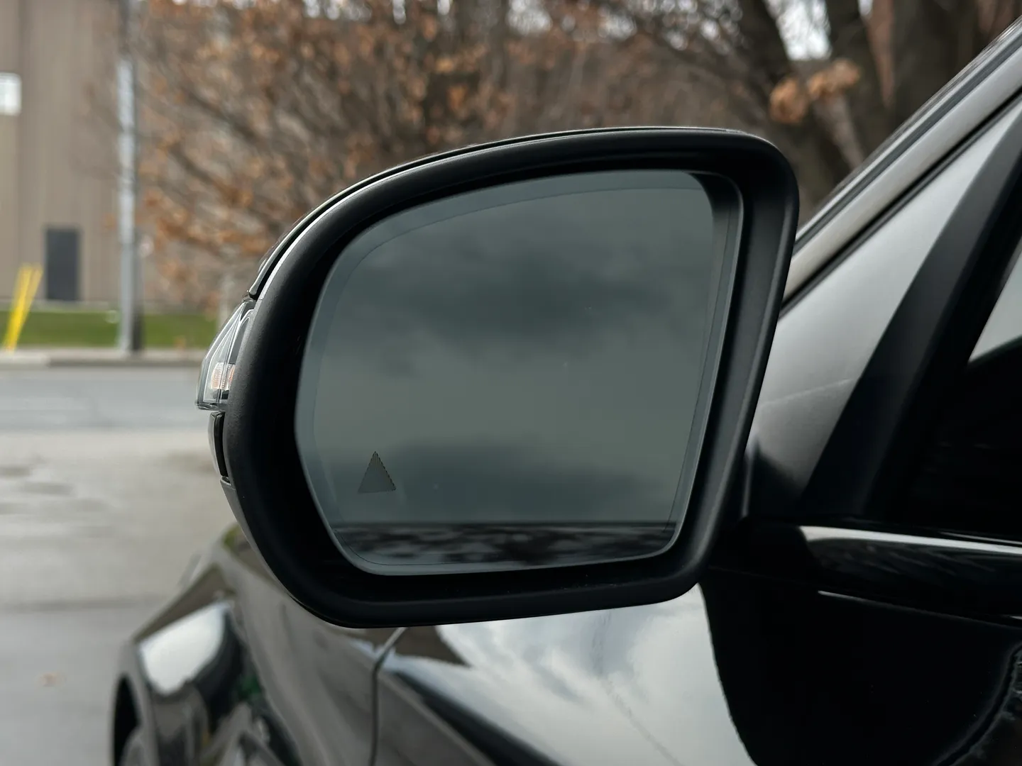 Mercedes Benz C63 S AMG Sedan — photo 29