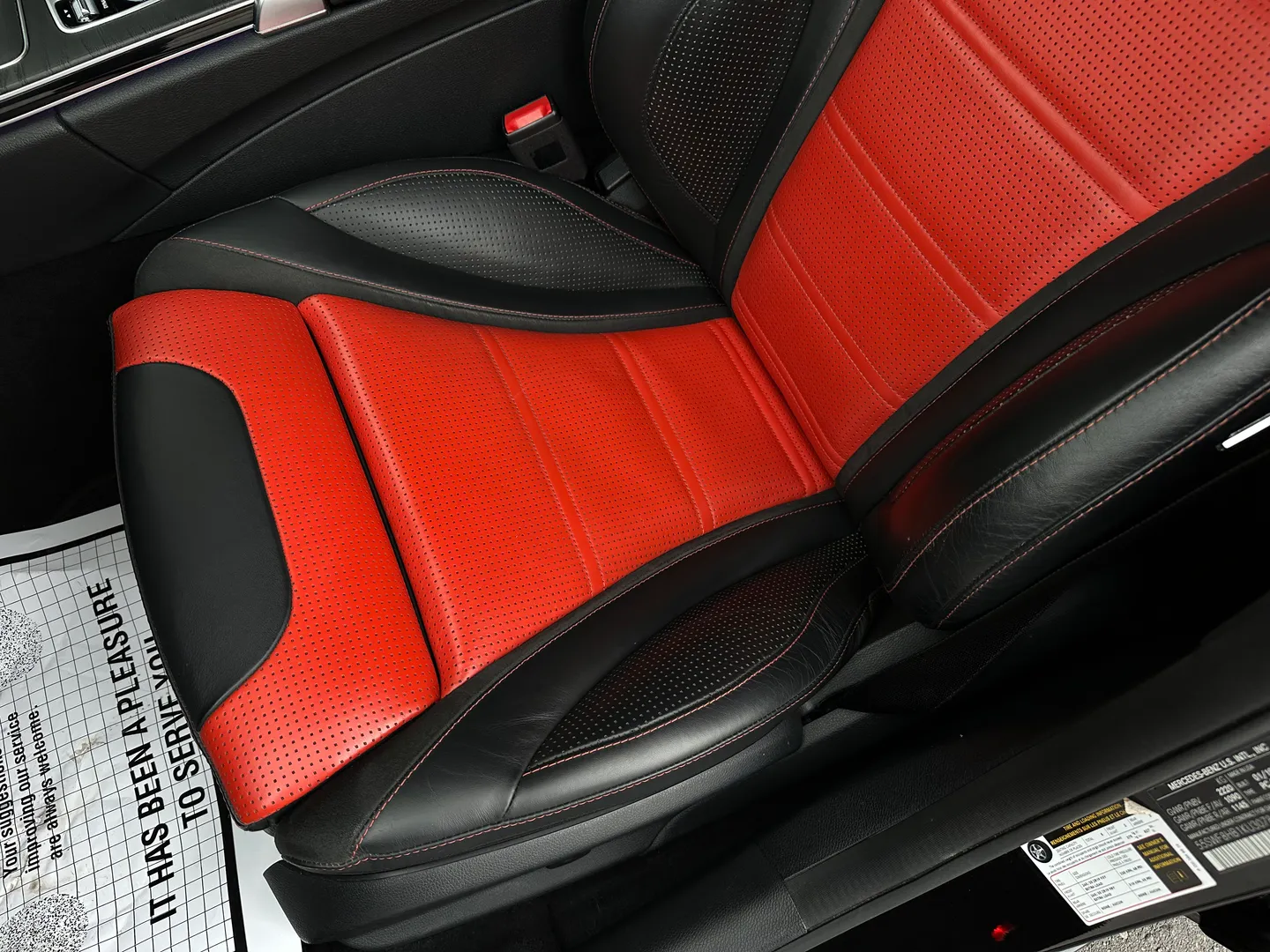 Mercedes Benz C63 S AMG Sedan — photo 38