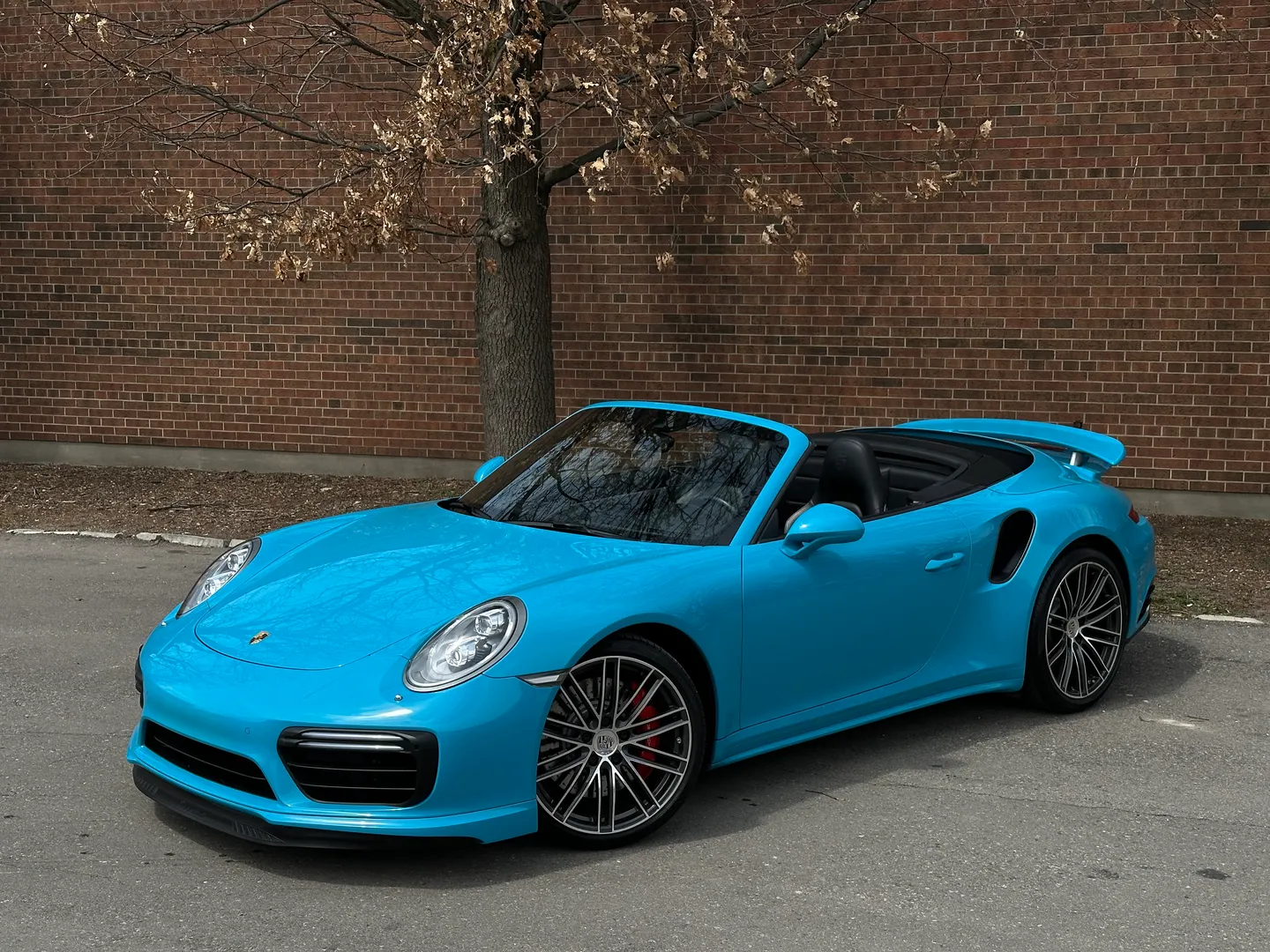 Porsche 911 Turbo Cabriolet — photo 2
