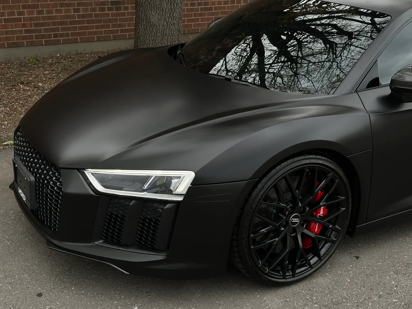 Audi R8 V10 Plus Quattro Coupe — photo 5