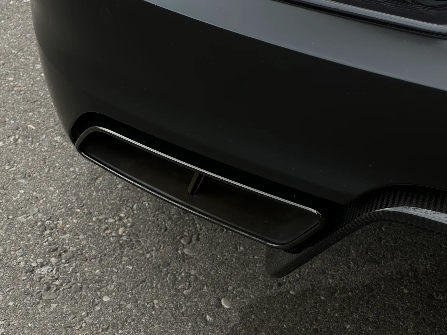 Audi R8 V10 Plus Quattro Coupe — photo 29
