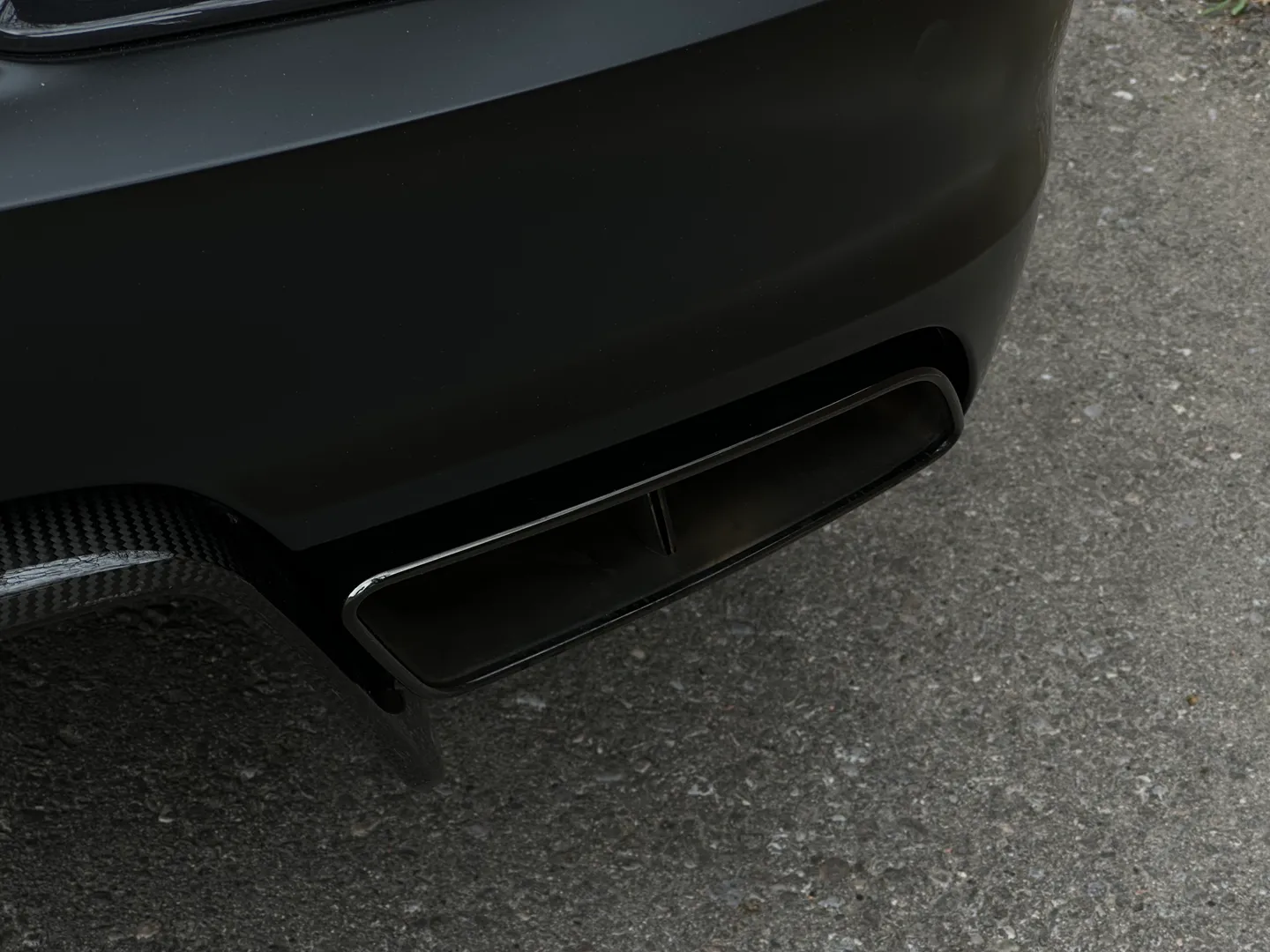 Audi R8 V10 Plus Quattro Coupe — photo 30