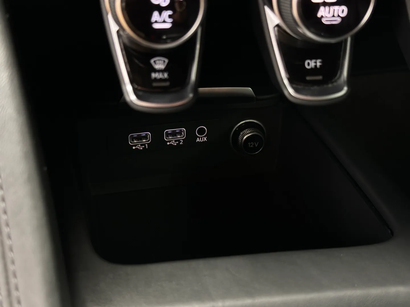 Audi R8 V10 Plus Quattro Coupe — photo 57