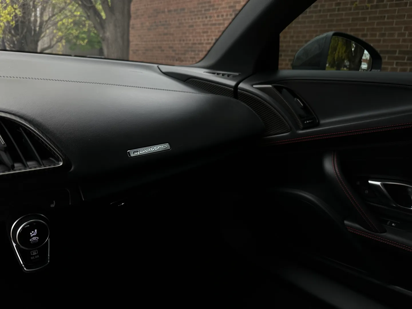 Audi R8 V10 Plus Quattro Coupe — photo 60