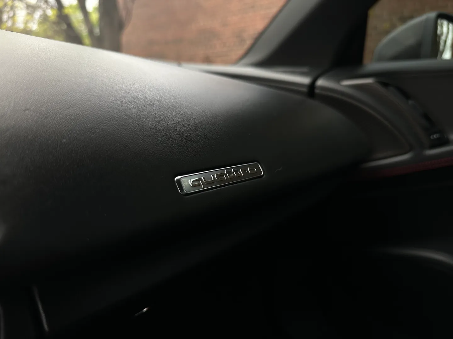 Audi R8 V10 Plus Quattro Coupe — photo 61