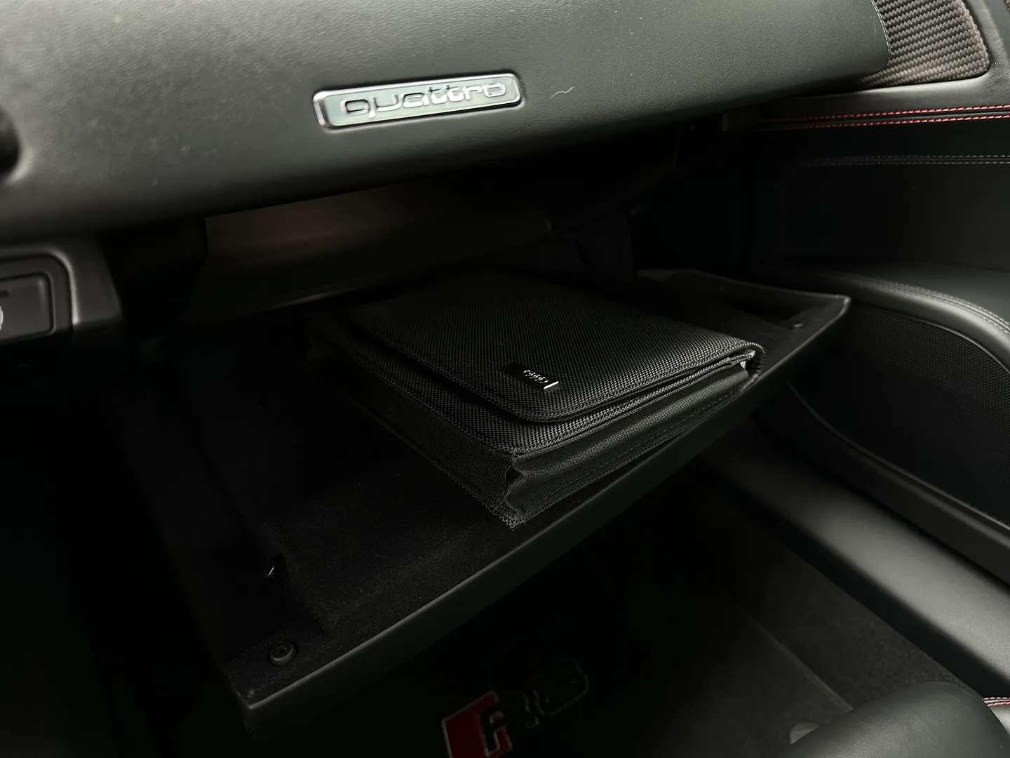 Audi R8 V10 Plus Quattro Coupe — photo 64