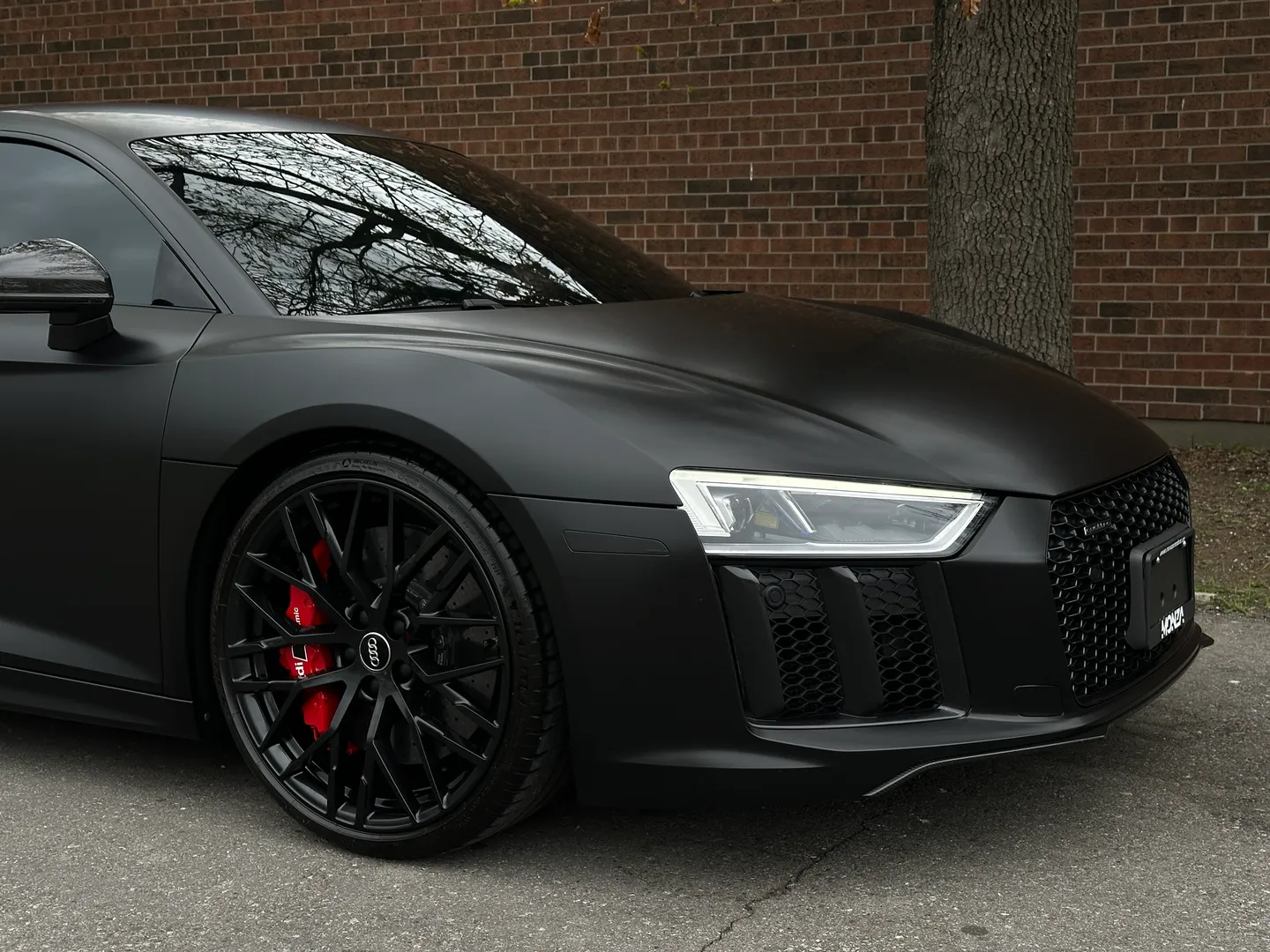 Audi R8 V10 Plus Quattro Coupe — photo 87