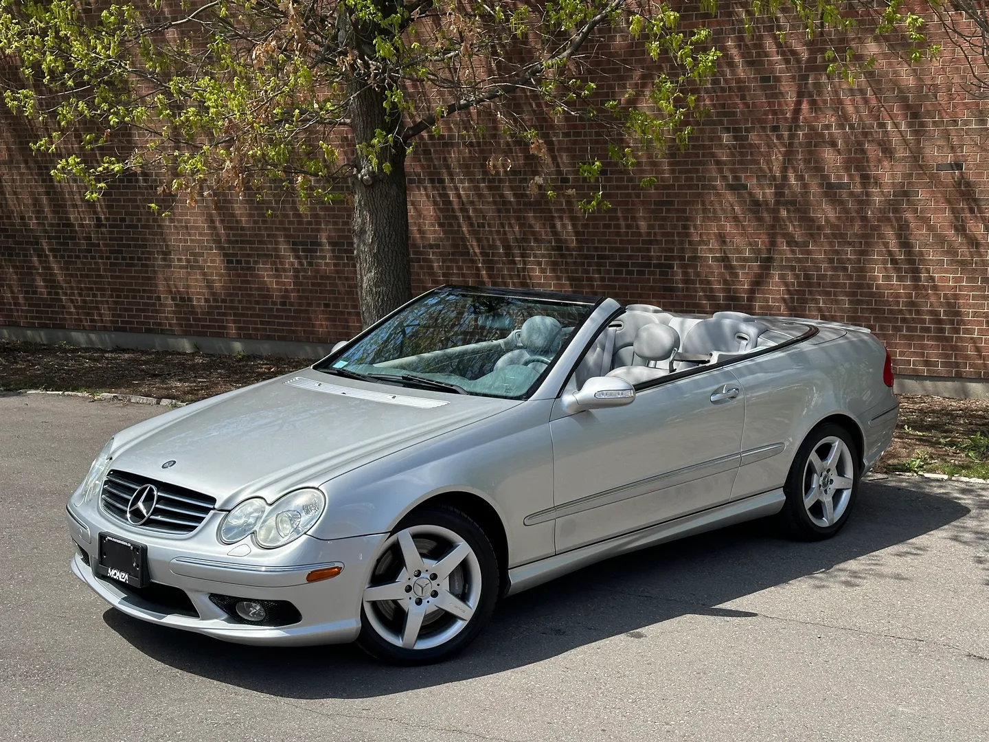 Mercedes Benz CLK 500 AMG Package Cabriolet — photo 2