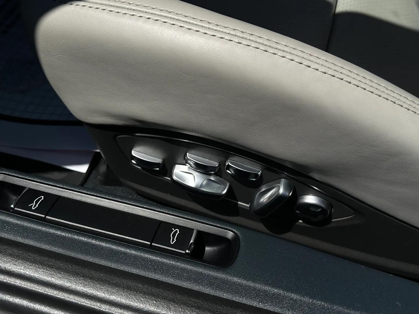 Porsche 911 Turbo Coupe — photo 44
