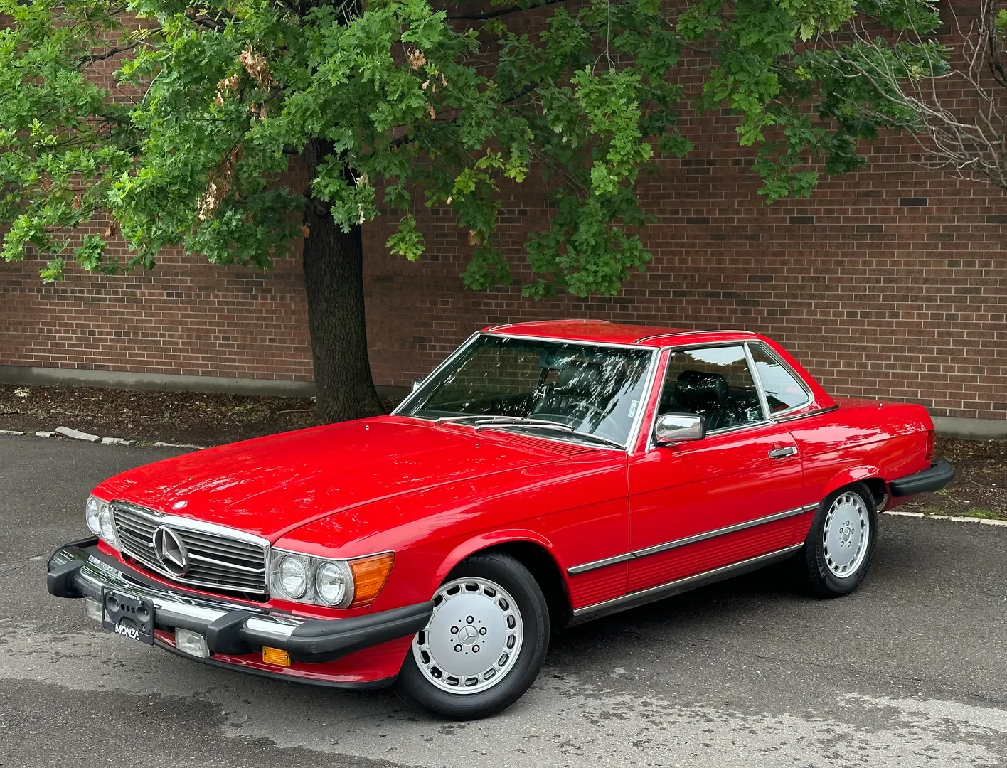 Mercedes Benz 560SL — photo 2