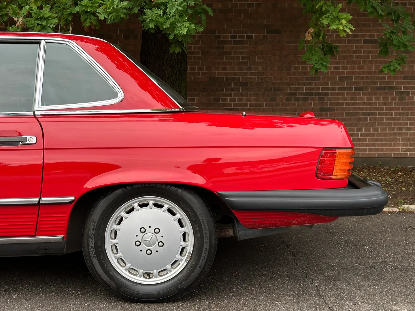 Mercedes Benz 560SL  — photo 13