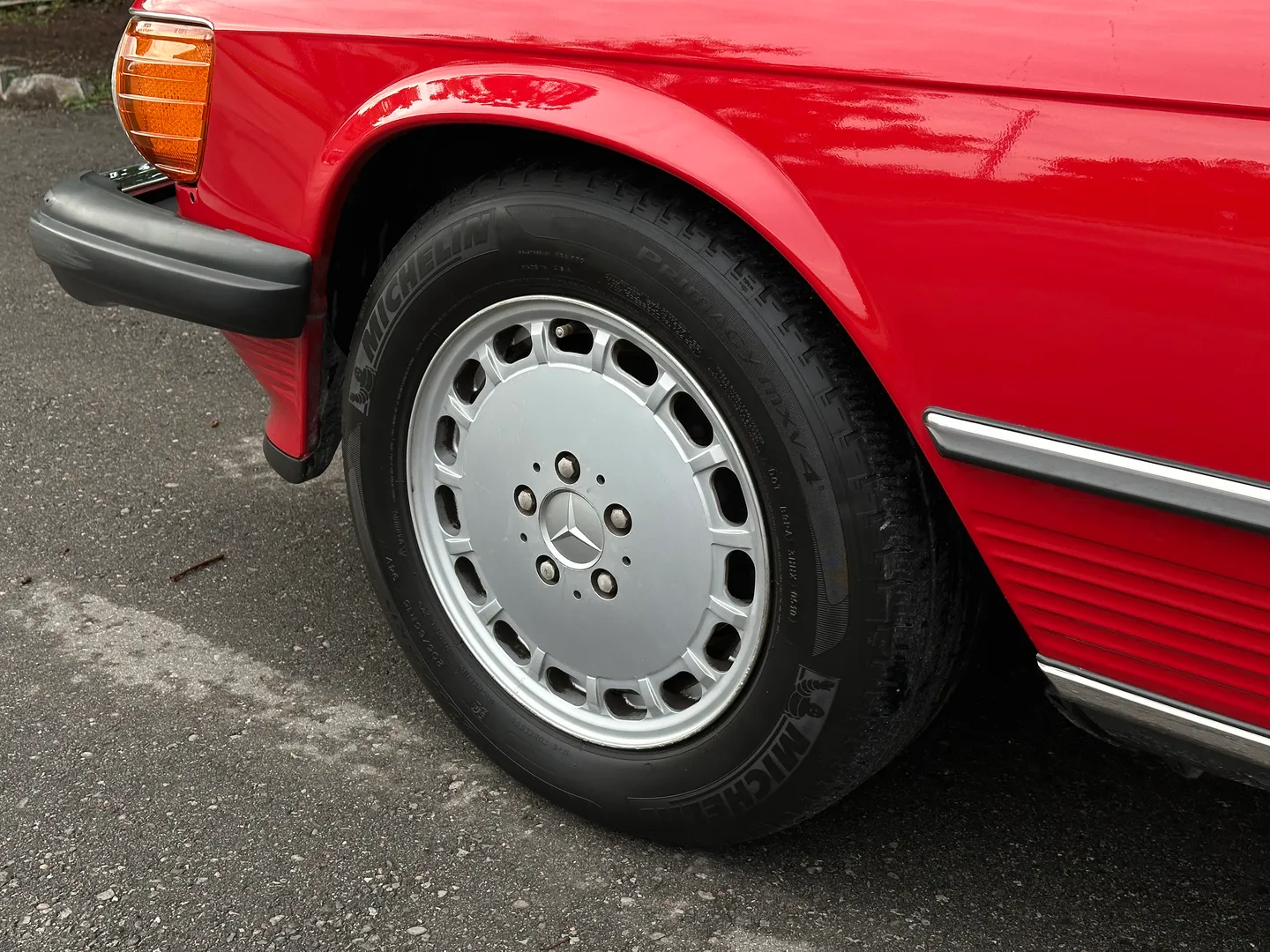 Mercedes Benz 560SL  — photo 14