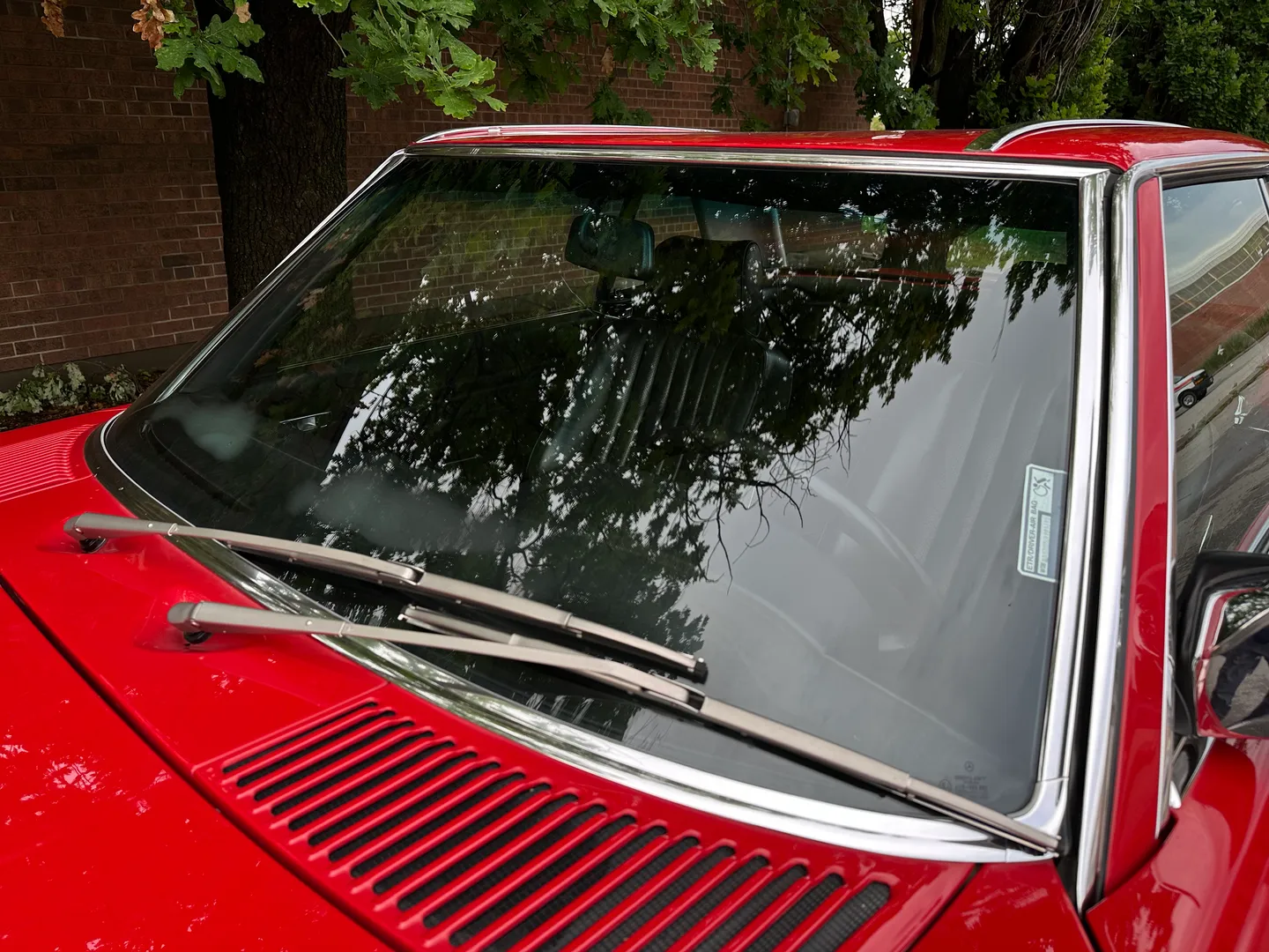 Mercedes Benz 560SL  — photo 17