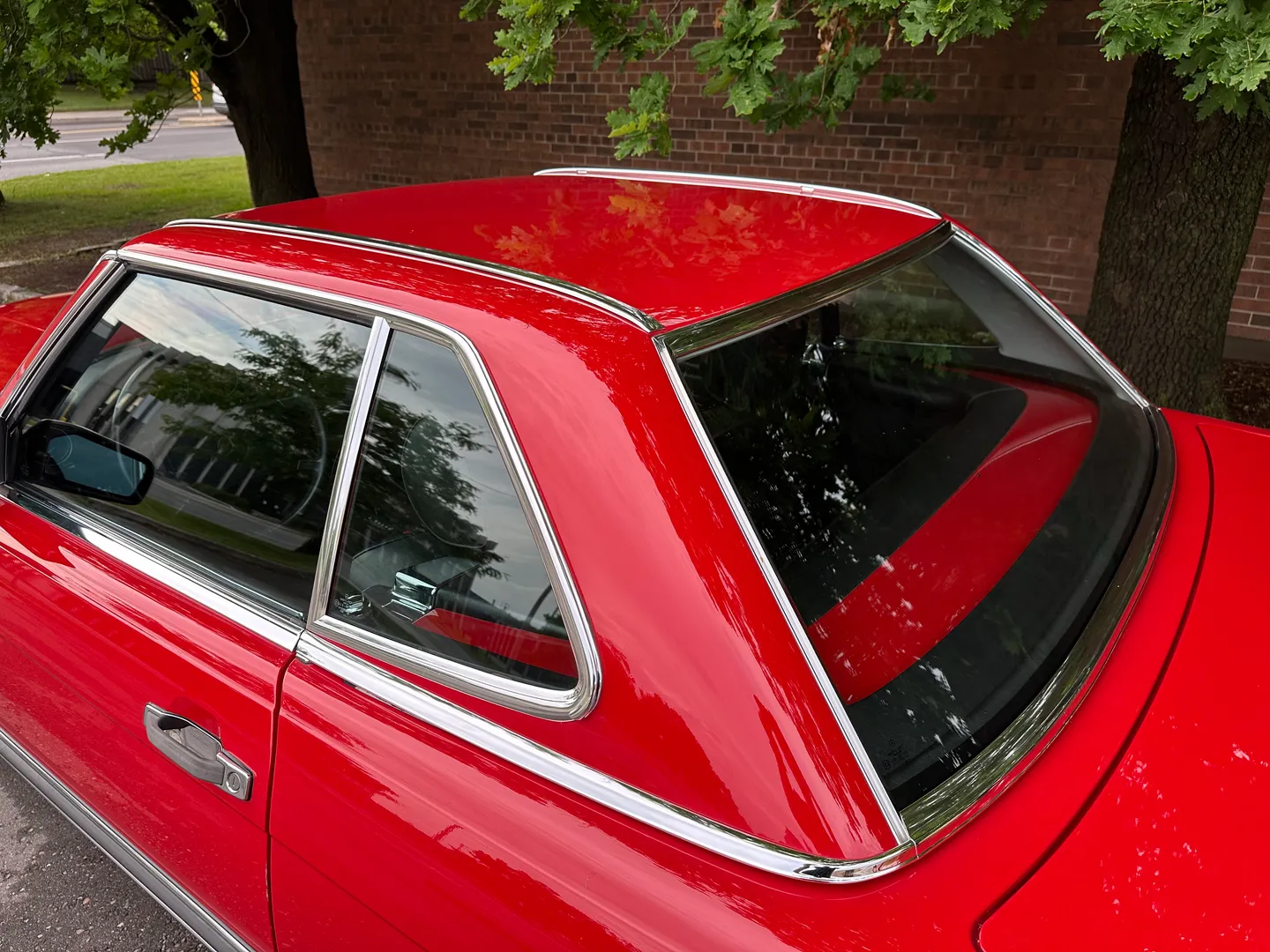 Mercedes Benz 560SL  — photo 23